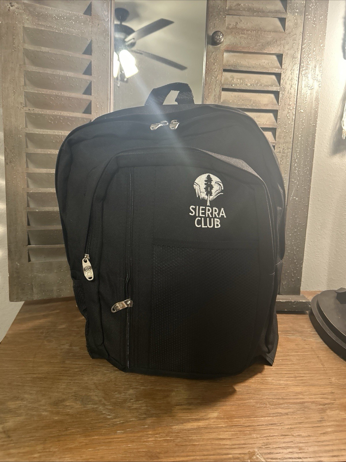 Sierra Club Black Backpack Emroidered Logo Mesh/Zipper Pockets Lightweight VNTG