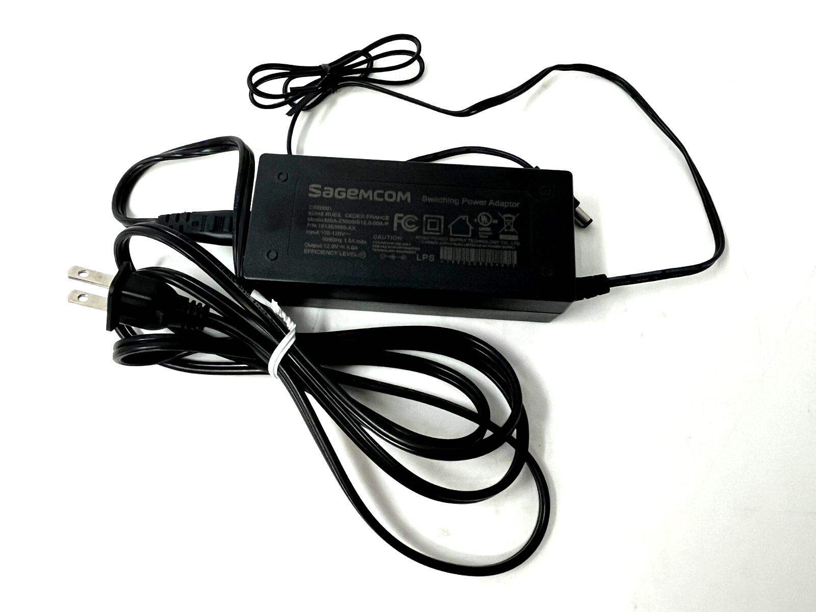 Sagemcom MSA-Z5000IS12.0-60A-P Switching Power Adapter 12V 1.5A for optimum box