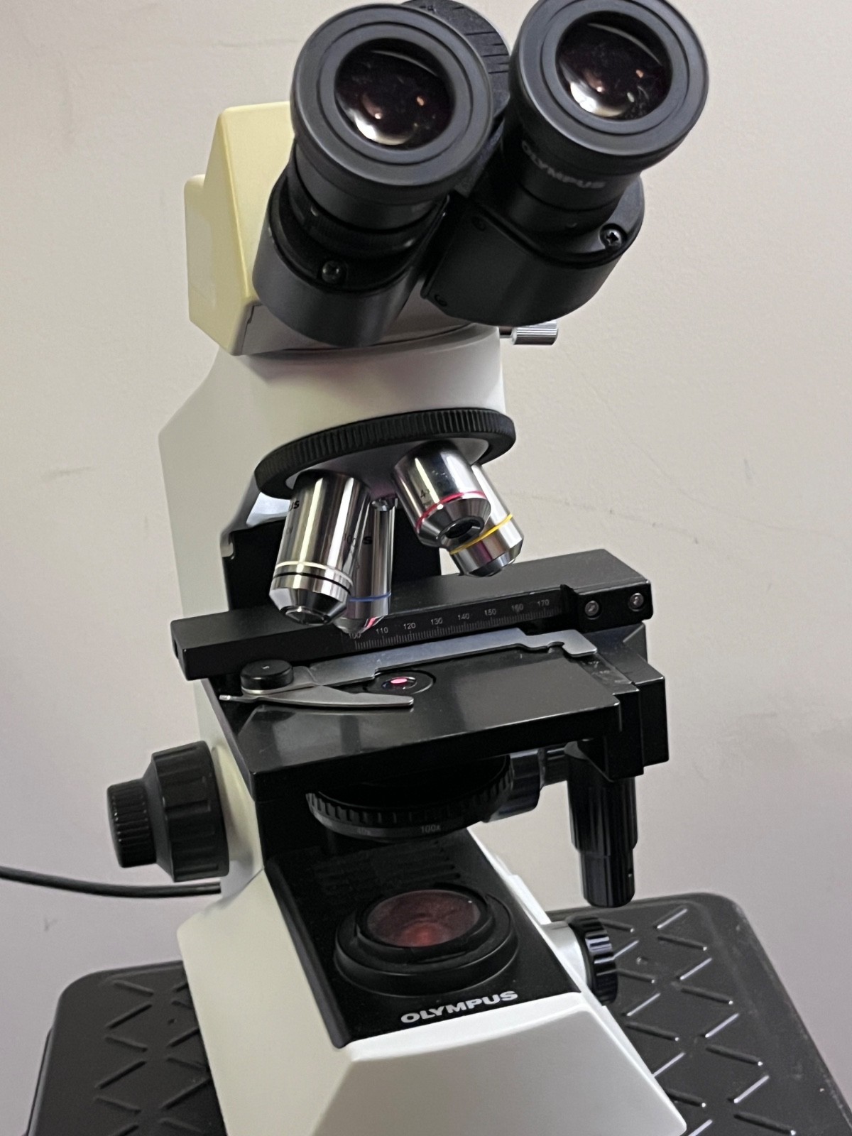 OLYMPUS CX21FS1 BINOCULAR MICROSCOPE PLAN 4 10 40 100 OBJECTIVES Olympus CX21