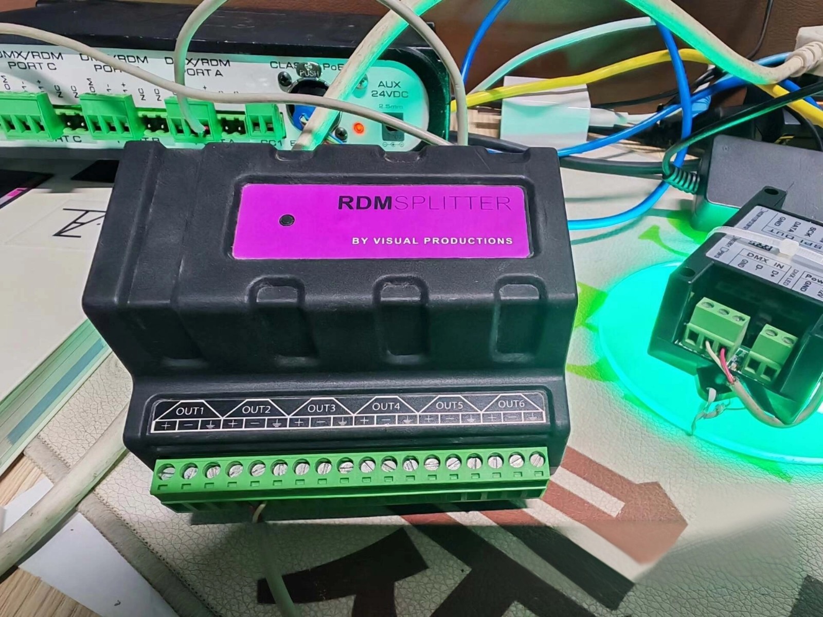 Visual productions  RDM Splitter DMX  IN1 OUT 6 DMX512