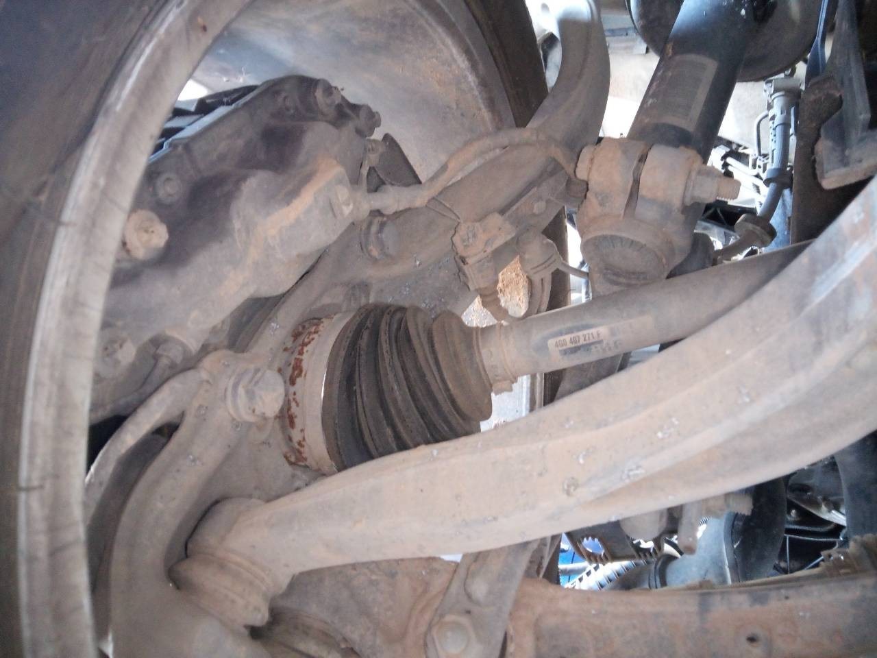 FRONT LEFT ANKLE / 2530620 FOR AUDI Q5 8R 2.0 TDI ADVANCE QUATTRO 130K