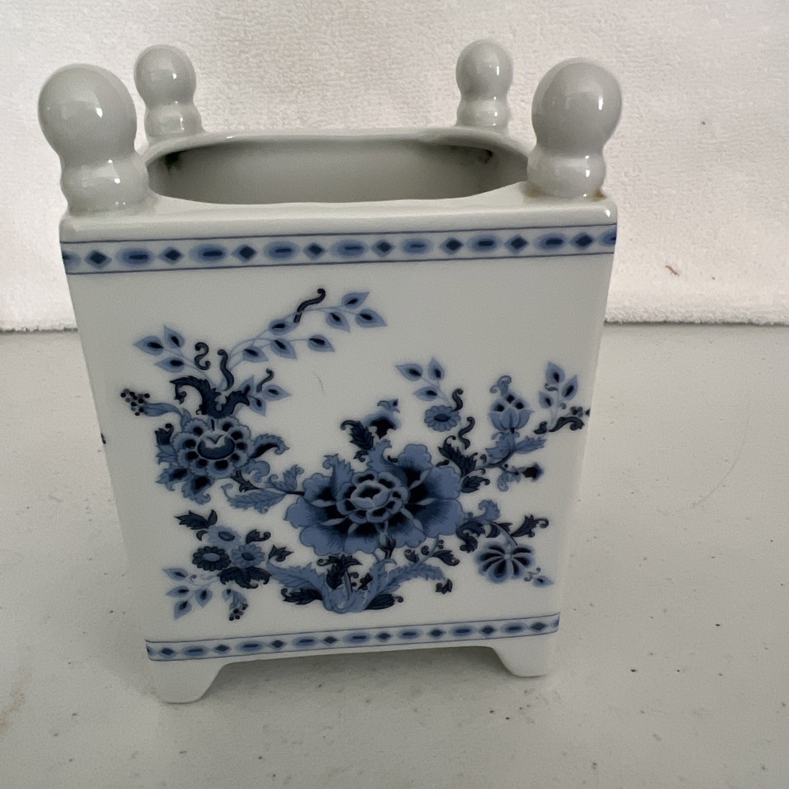 4 inch Ceramic Blue and White Planter - No Drainage