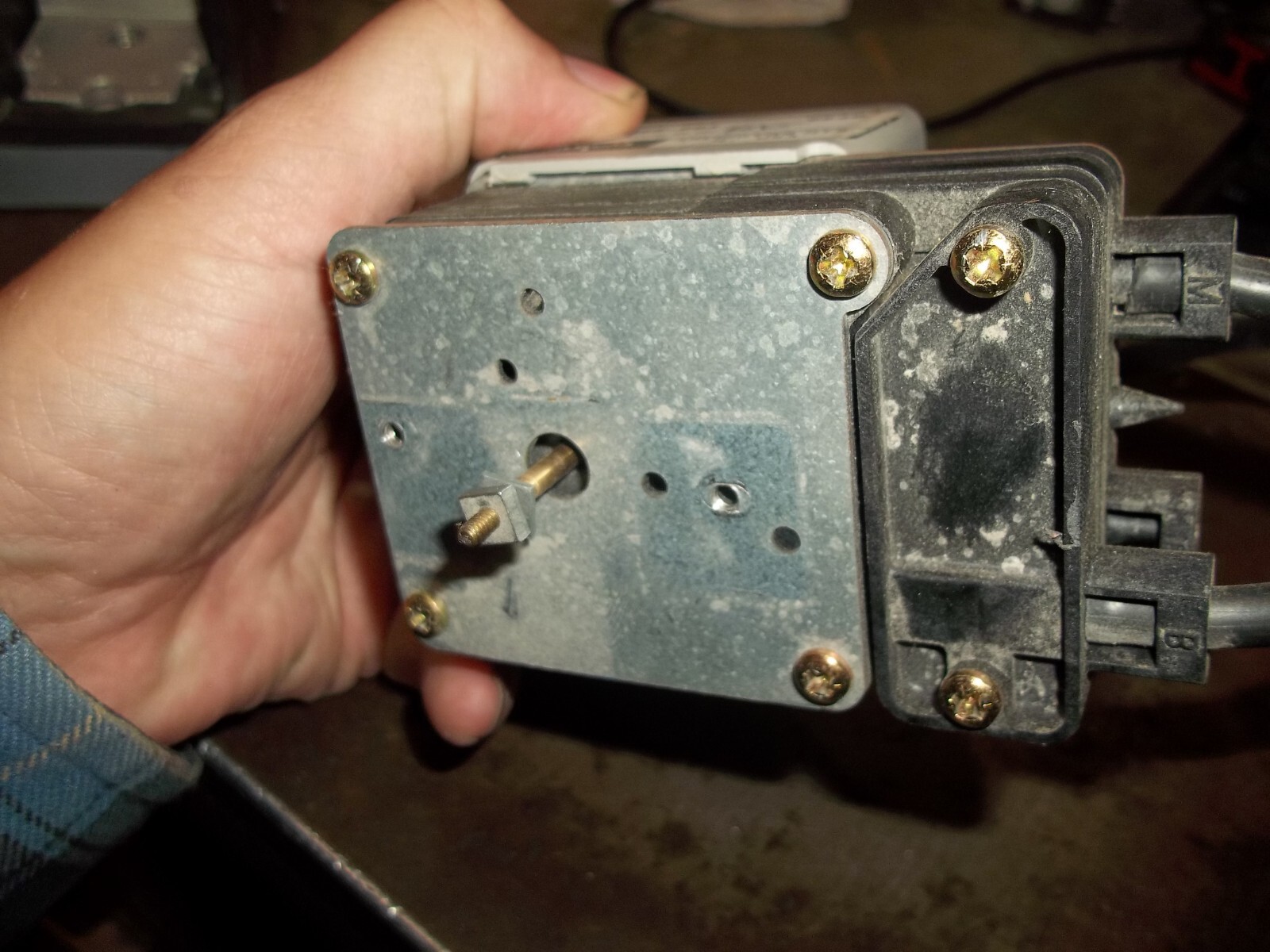 HONEYWELL 14004345-001 ACTUATOR POSITIONER (165-1)