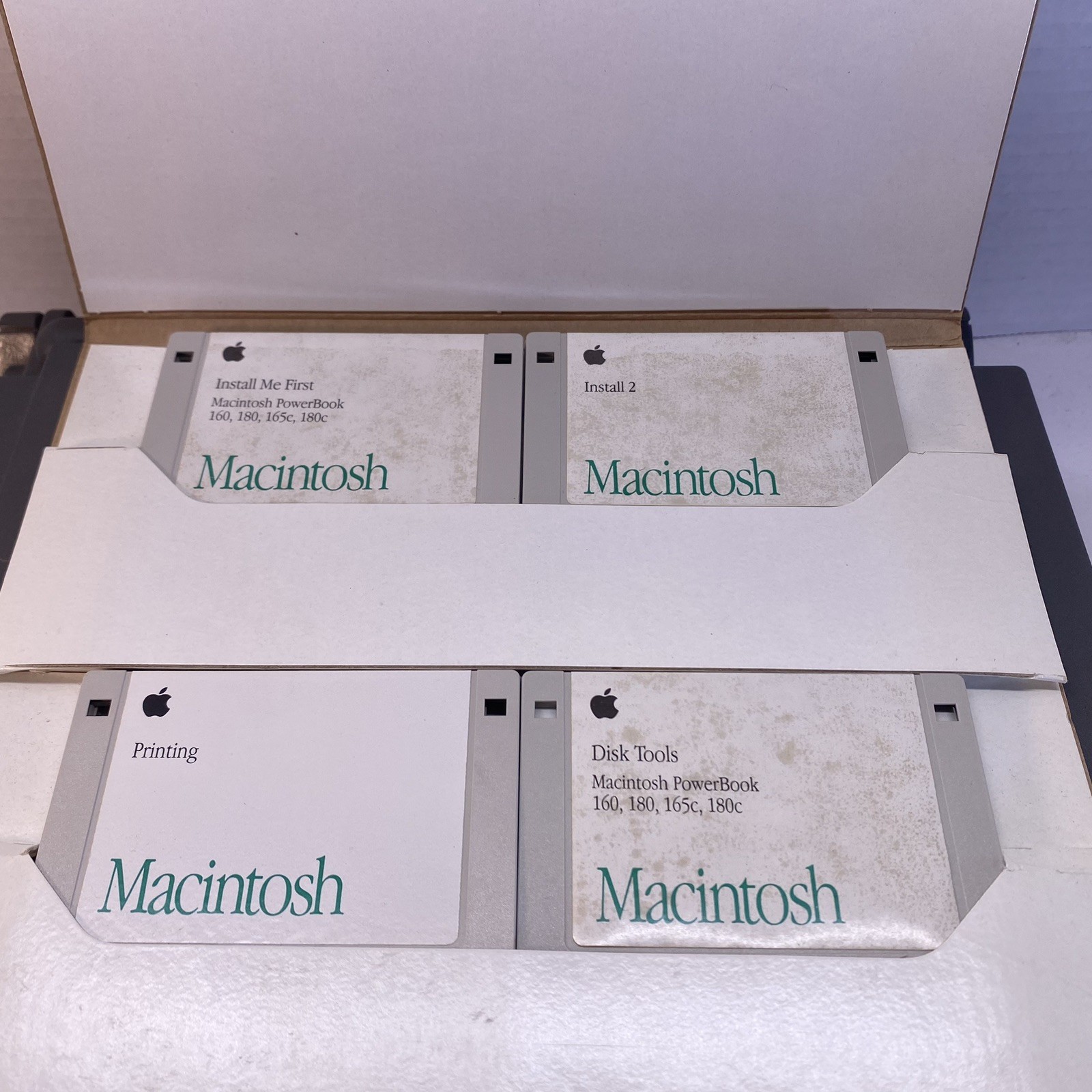 Macintosh PowerBook 180c Bundle- Zoom Modem, Video Cable, Case, Manuals - AS IS