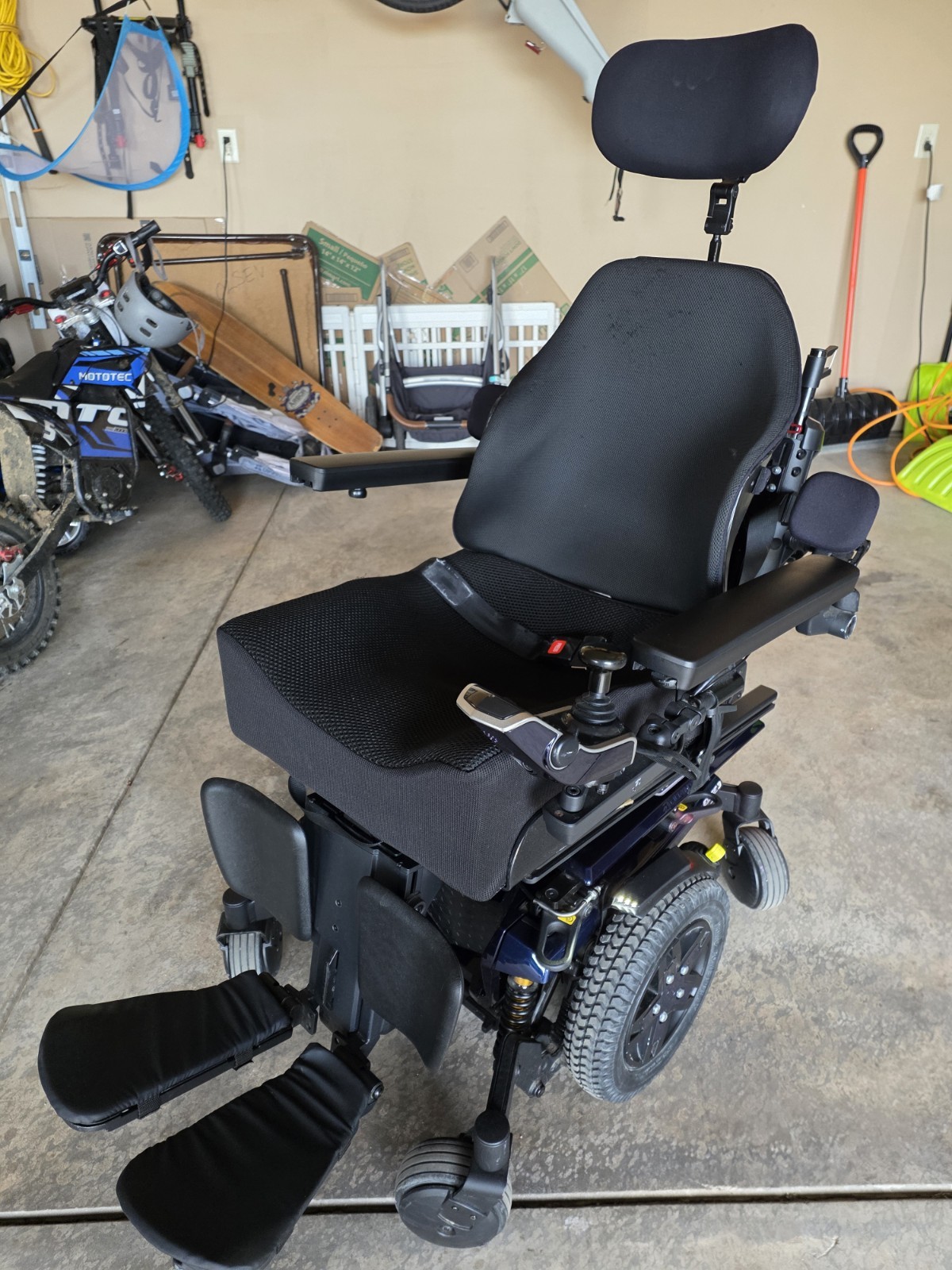 Quantum EDGE3 Power Tilt Wheelchair