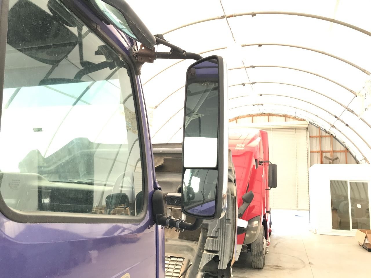 2003-2012 Volvo VNL POLY/CHROME Right/Passenger Door Mirror - Used