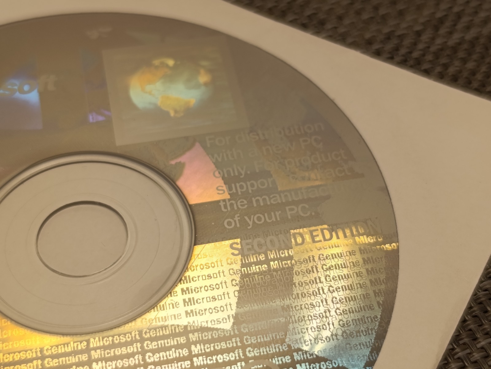Microsoft Windows 98 Second Edition PC CD Rom Disc 0499 PN. X05-29232 ( CD ONLY)