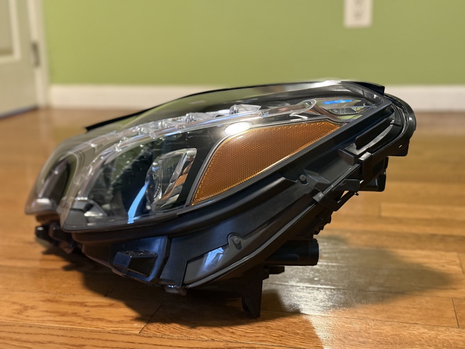 2014 2025 2016 2017 Mercedes E350 E550 E400 LED Headlight Driver Left L Side OEM