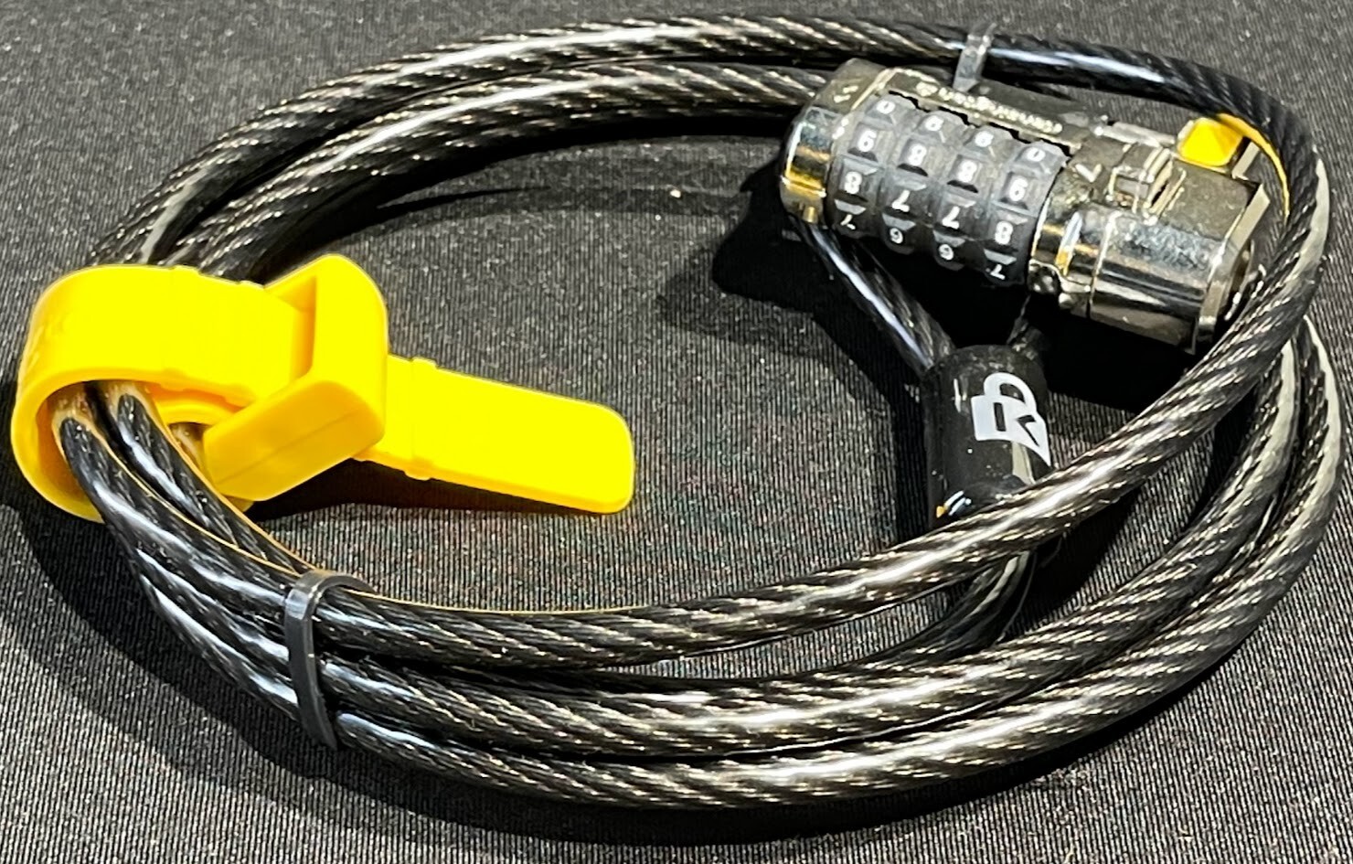 Kensington ClickSafe Master Coded Combination Laptop Cable Lock / K64679US
