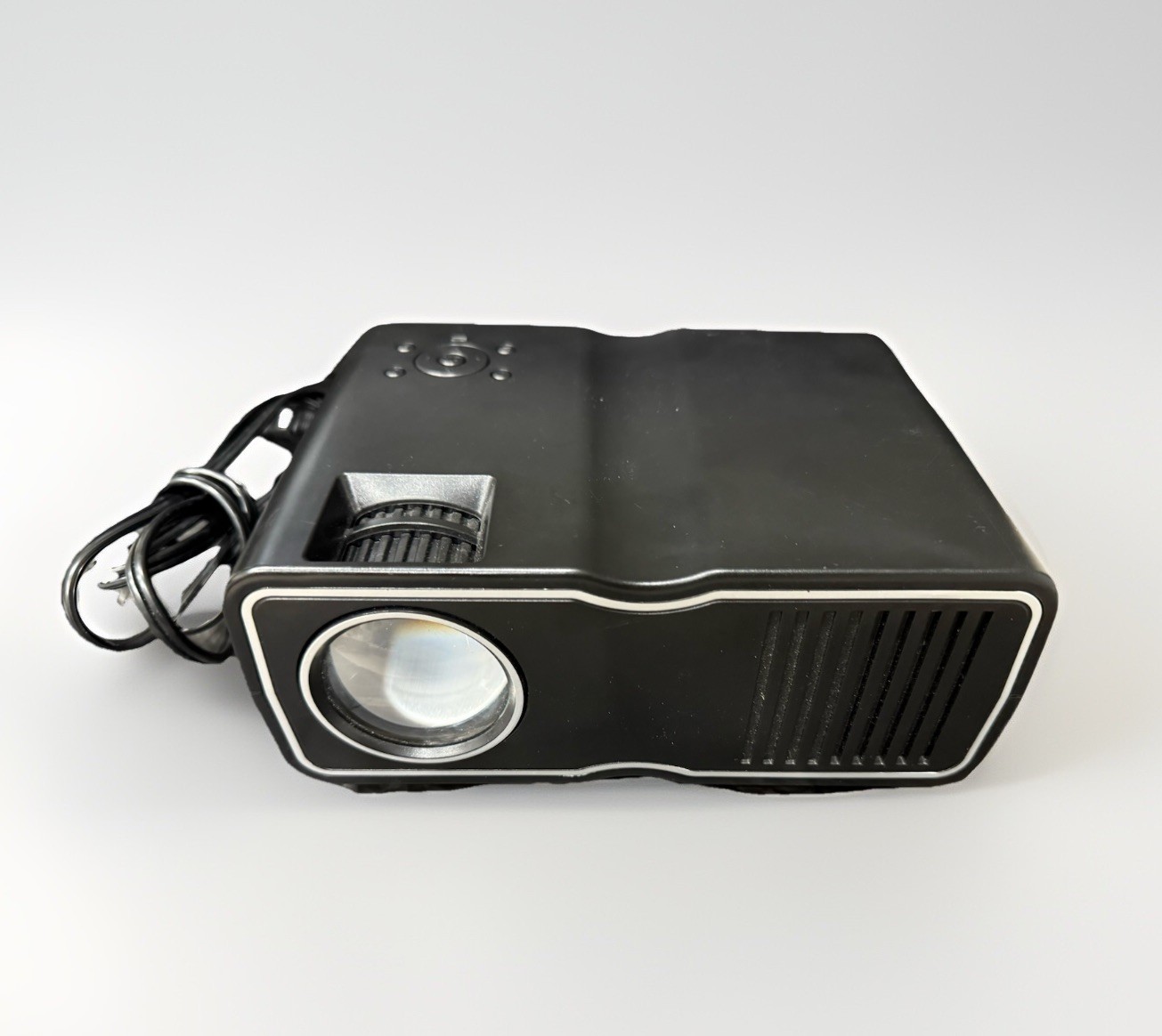 MerchSource - Adjustable Projector HDMI Model 1004127 Tested works