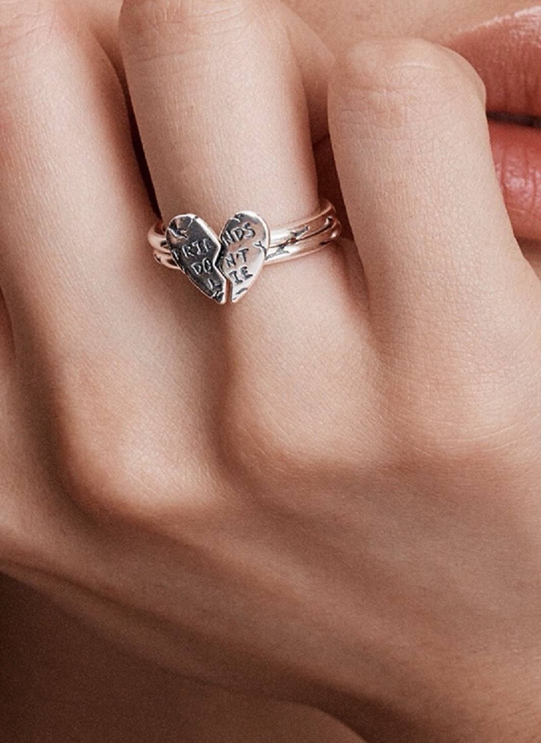 Stranger Things Friends Don't Lie Splittable Ring  Sterling silver  Pandora 8