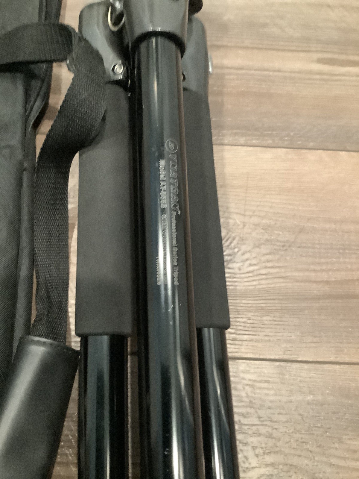 Dynatran Model AT-858B Professional Series Tripod EUC condition