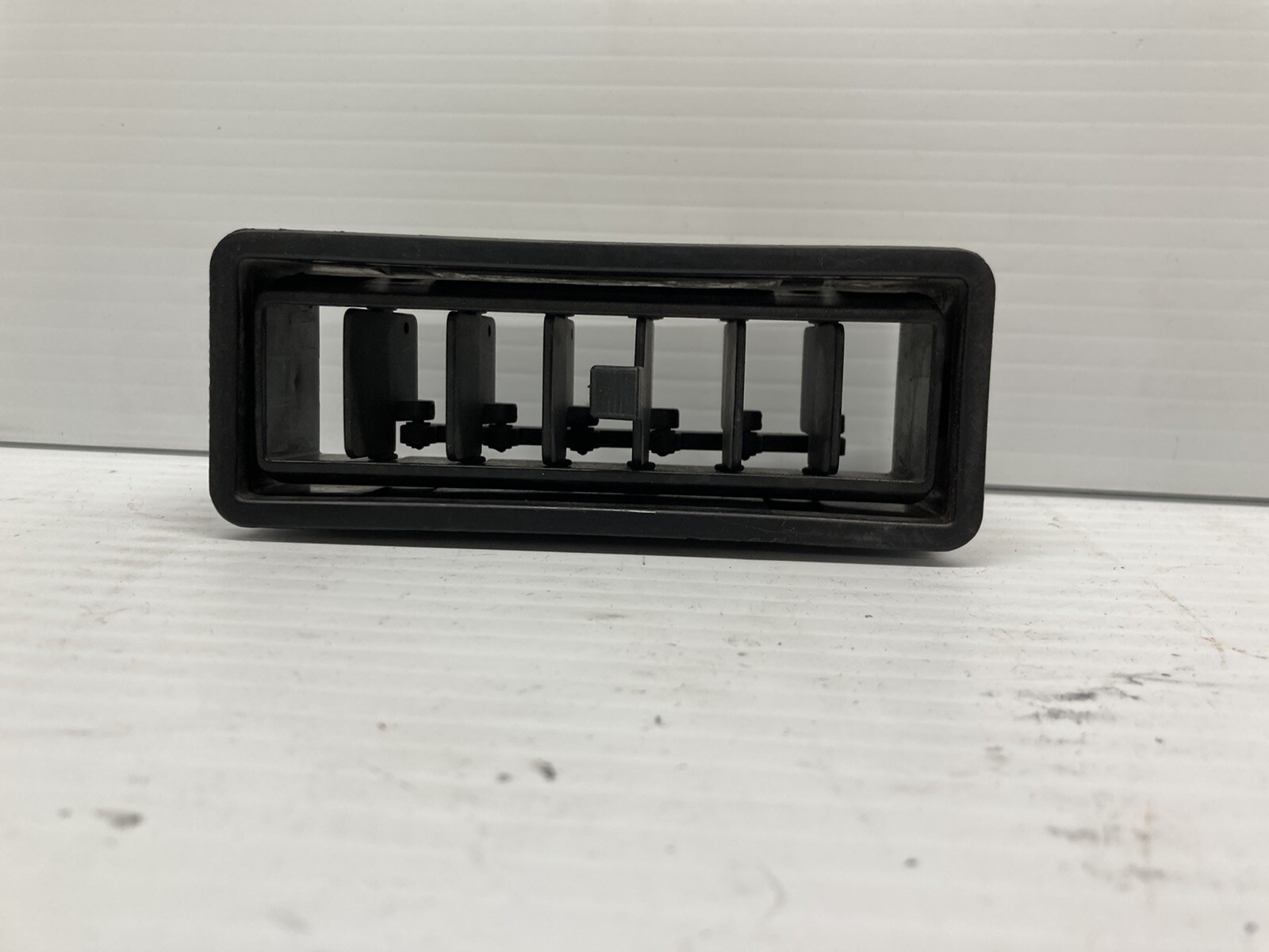 64480-MN5-000ZA GL1500 OEM UPPER FRESH AIR VENT 88-96