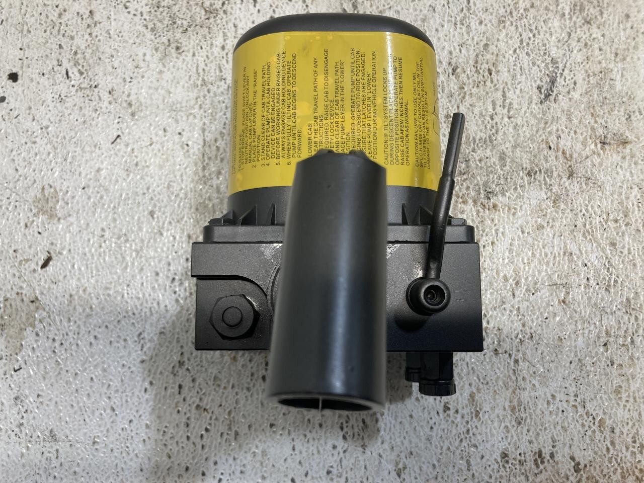 PA EM39620 Cab Jack - New