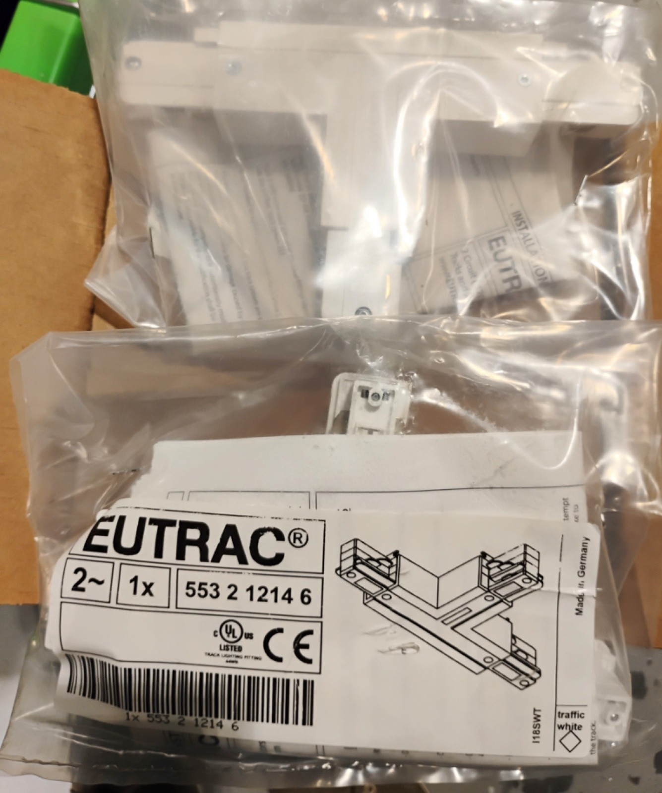 Eutrac 388 553 2 1214 6 'T'Coupler White
