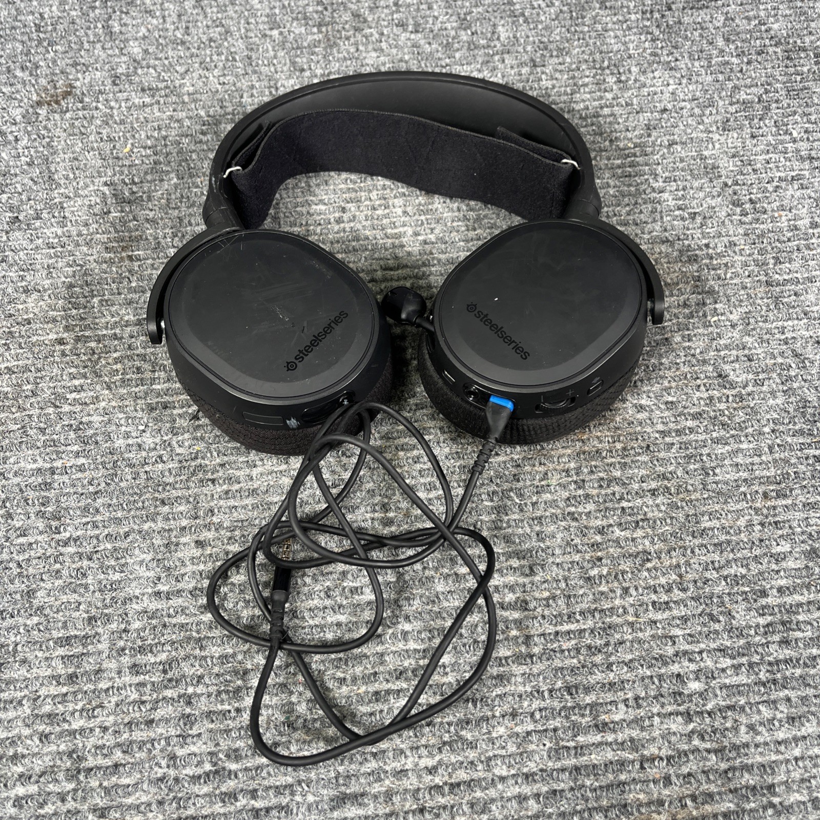 SteelSeries Arctis 3 Console - Stereo Wired Gaming Headset Black Untested