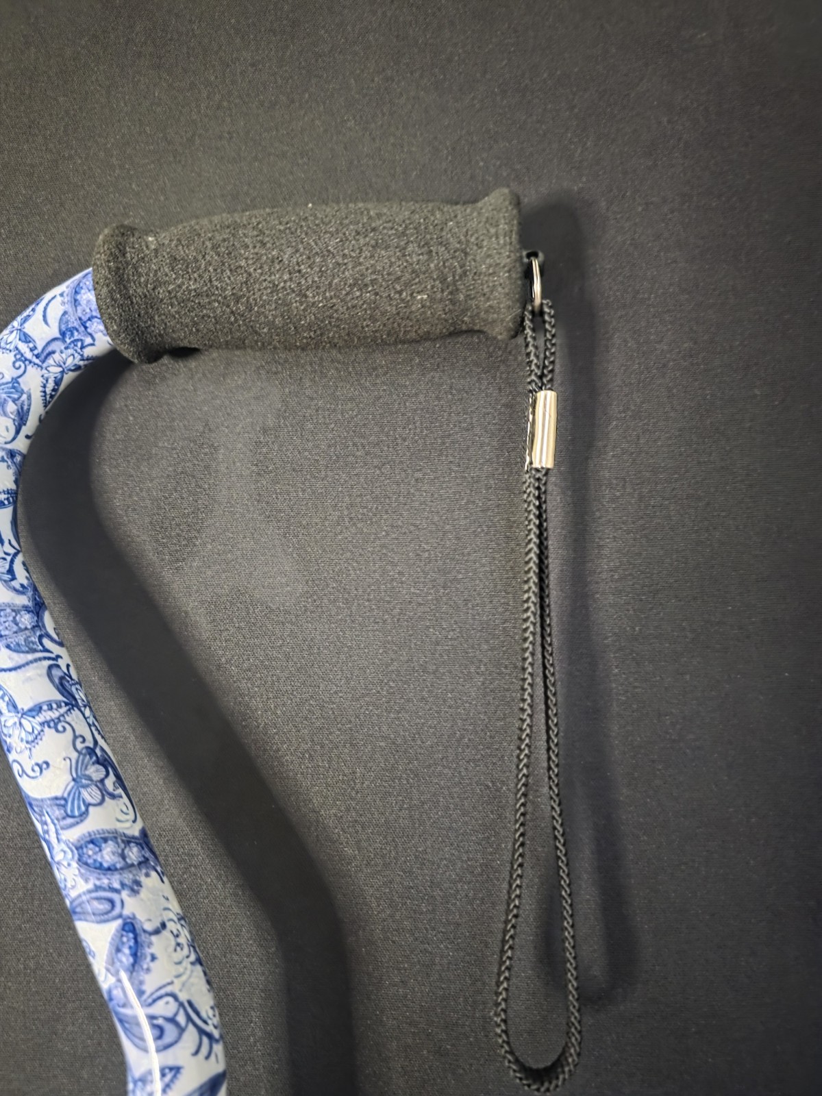 NOVA Adjustable Offset Cane Blue Porcelain Floral Pattern 300lb Capacity w Strap