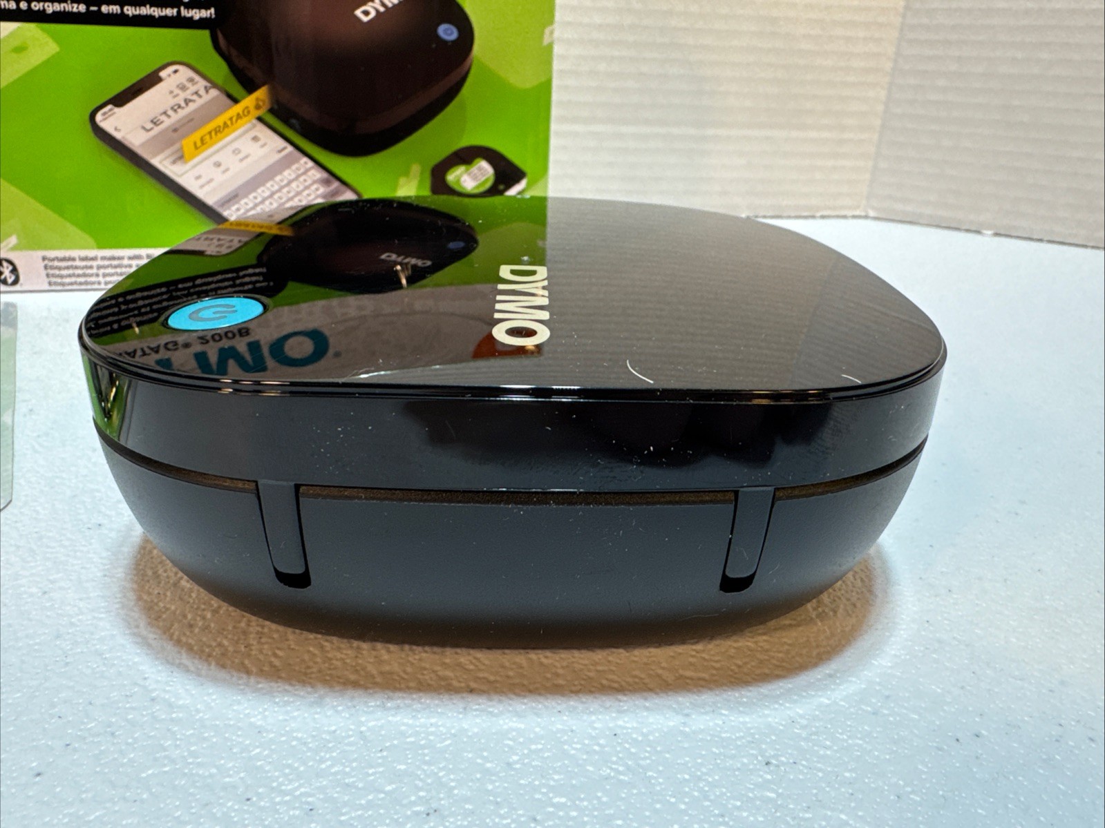 Dymo Bluetooth Compact Wireless Label Maker LetraTag 200B with Extra Refill