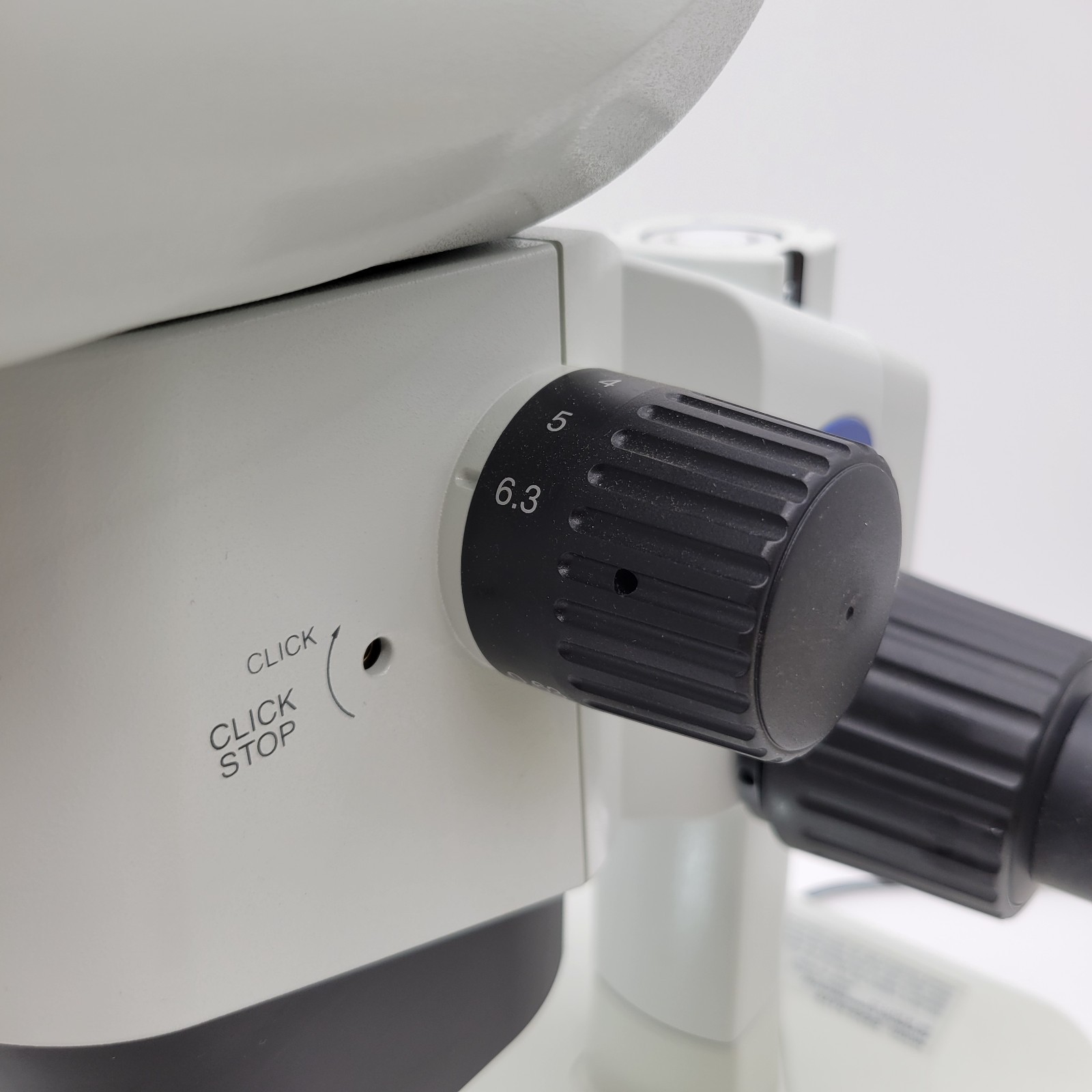 Olympus Stereo Microscope SZX10 DF with LED Transmitted Light Stand & Trinocular