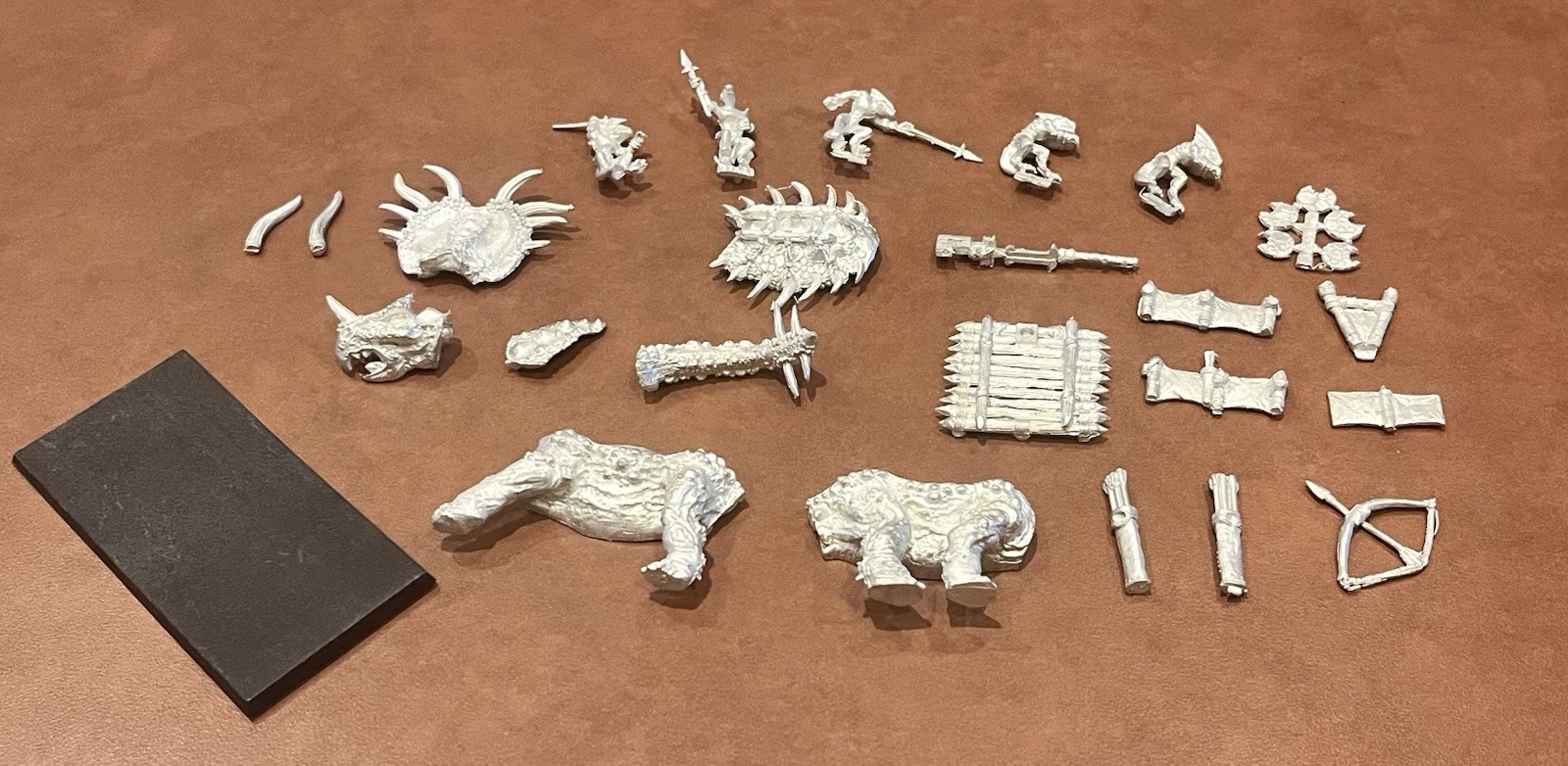 LIZARDMEN STEGADON WARHAMMER FANTASY AOS GAMES WORKSHOP OOP METAL 6th Edition