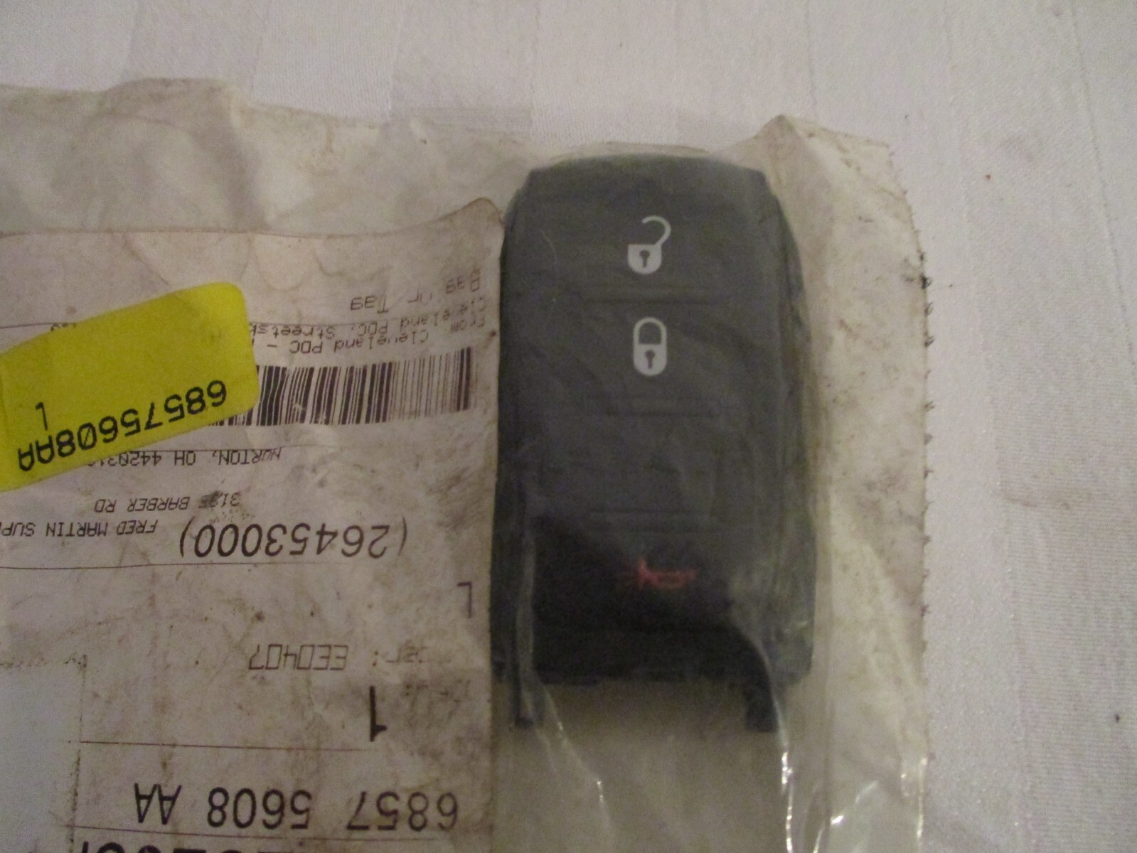 68575608AA OEM Ram Ram 1500 Side Key Fob