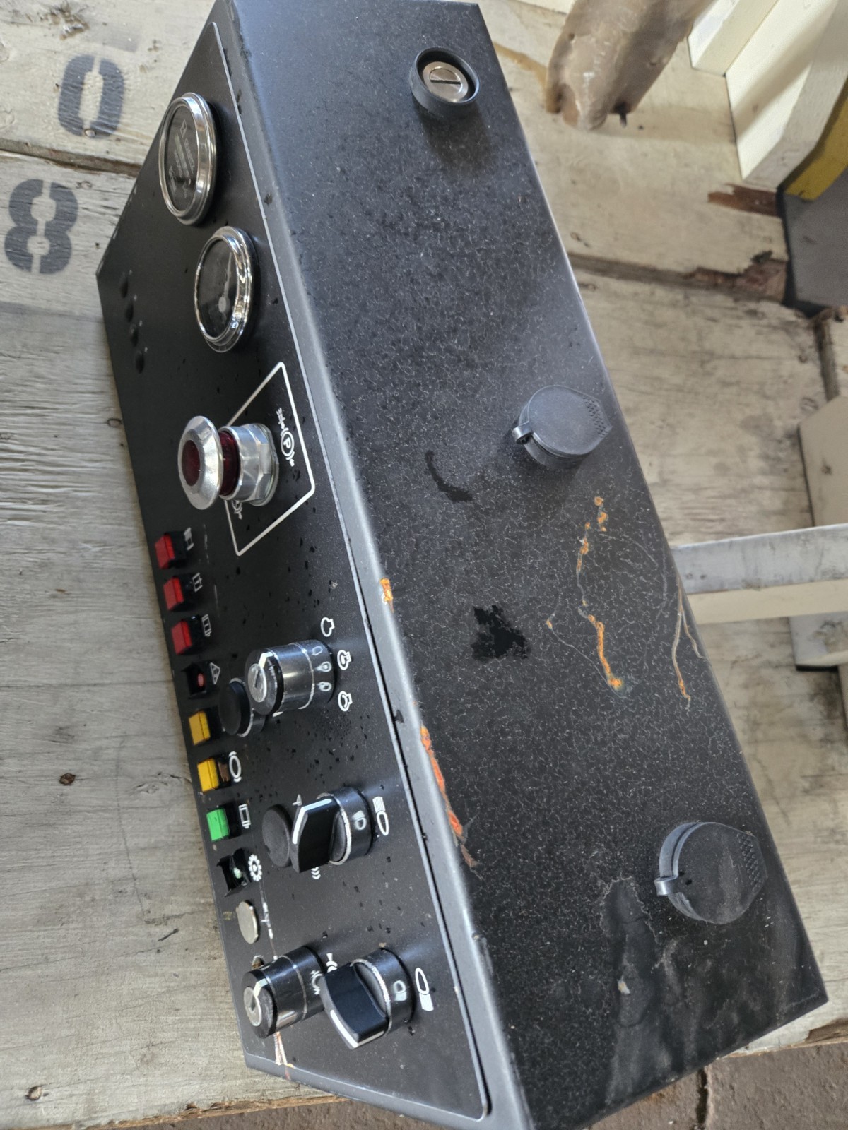 Caterpillar Engine Control Panel