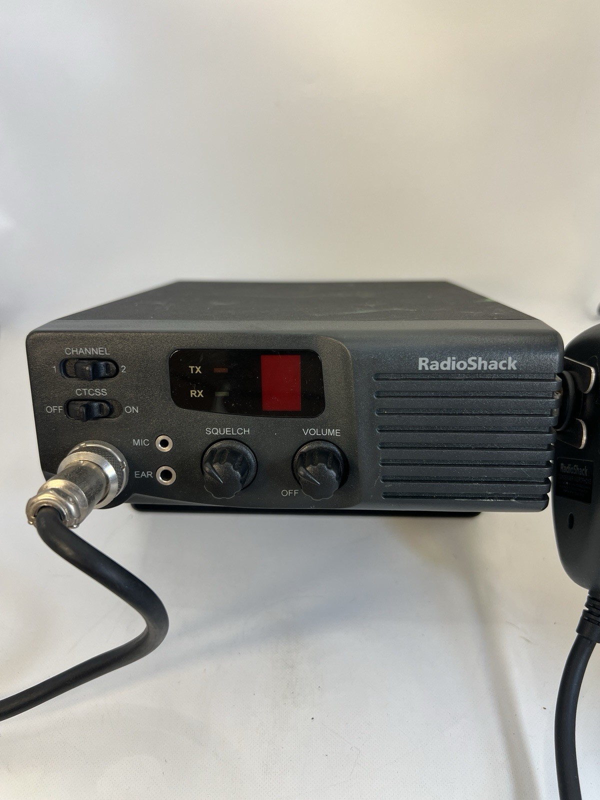 RadioShack 19-1210 2CH Mobile VHF Transceiver w/ Mic Bracket Untested