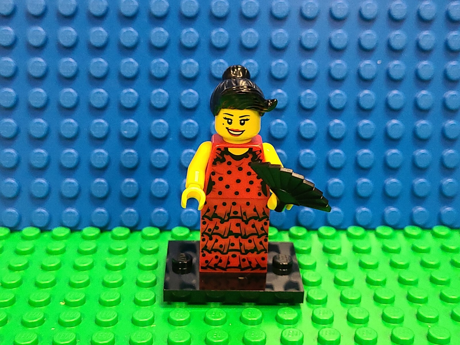 Lego Flamenco Dancer Minifigure Series 6 Complete Collectible 8827 CMF Lot Rare