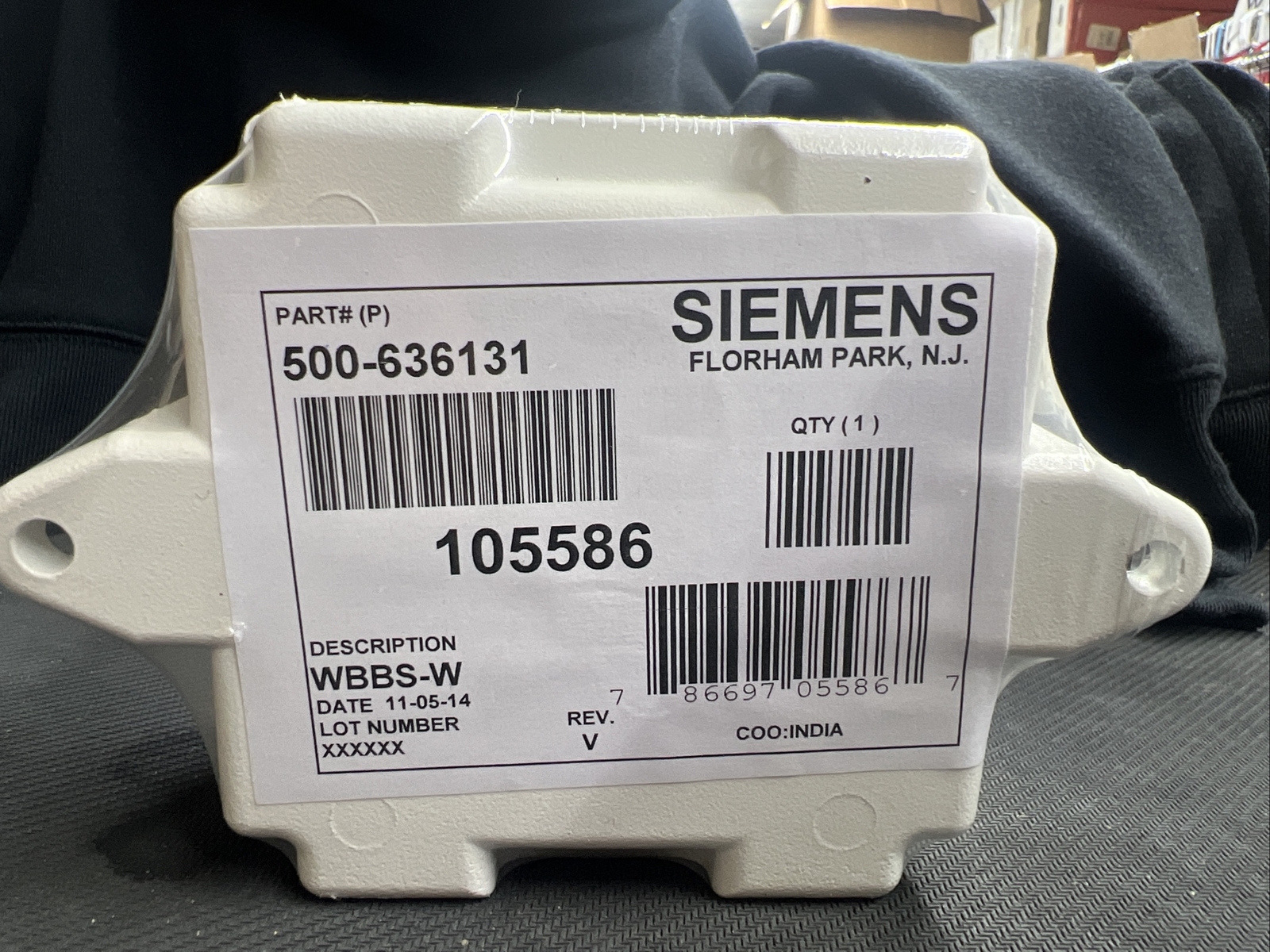 Siemens WBBS-W Weatherproof Back Box-white P/n:500-636131 New