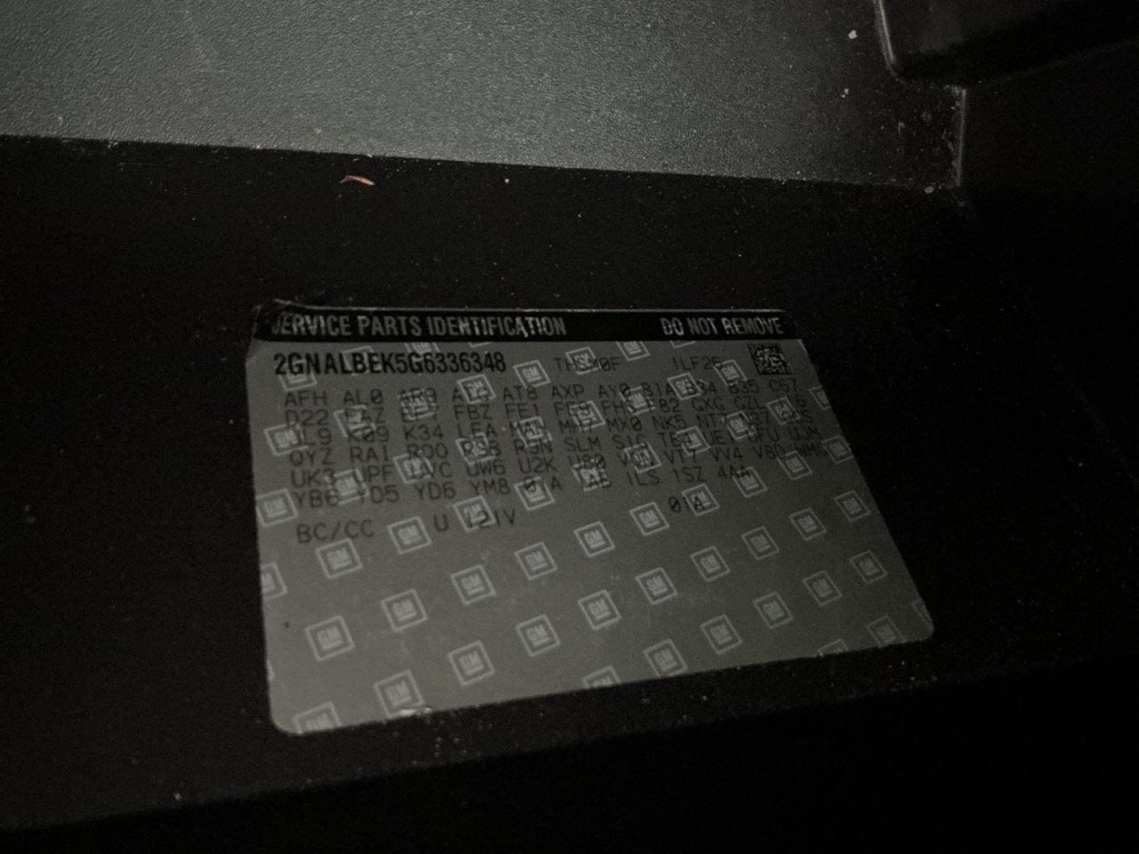 EQUINOX 2016 Glove Box 4910522