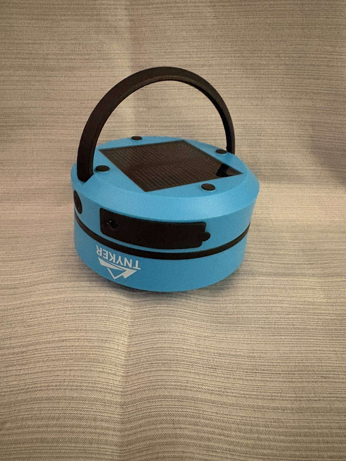 TNYKER Rechargeable Collapsible Solar LED 2n1 Camping Lantern and Flashlight