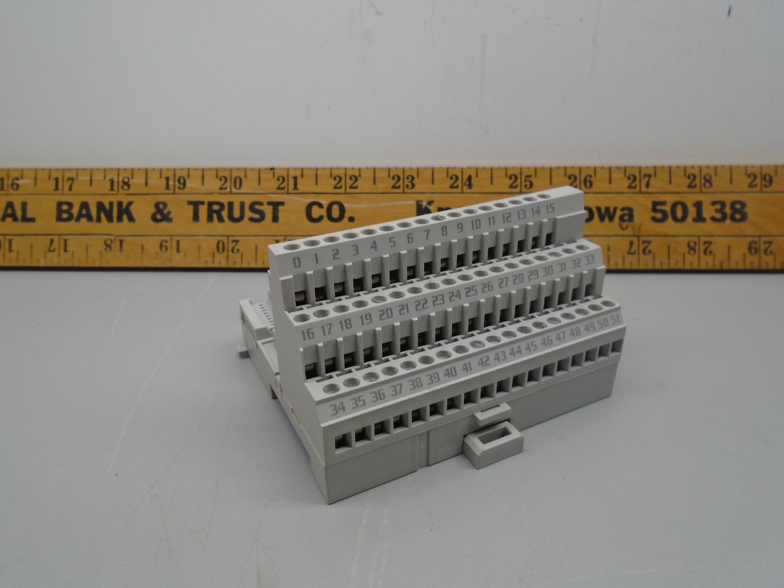 1794-TB3G   Allen Bradley Flex I/O  base 1794TB3G   W115A