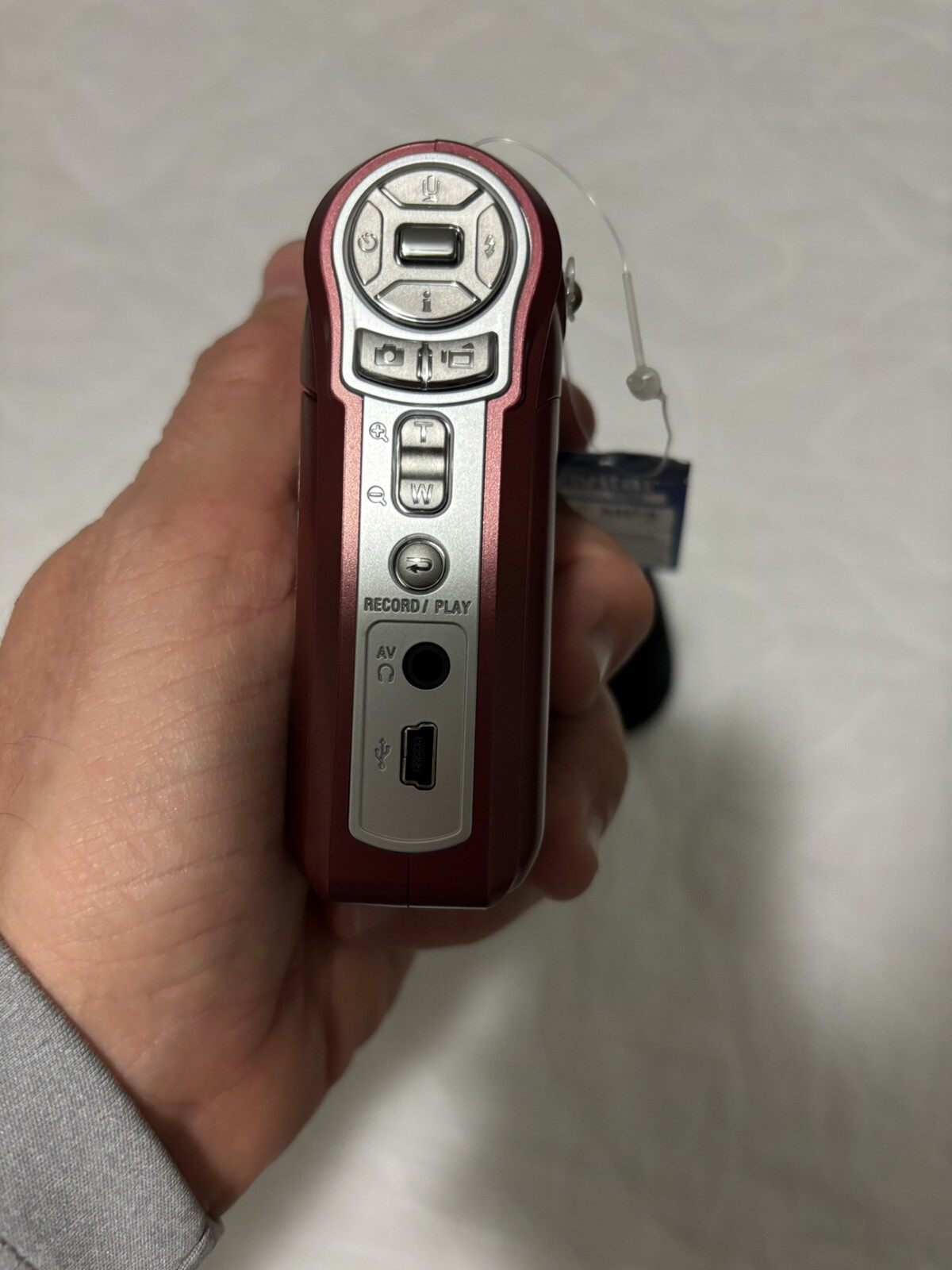 Vivitar DVR 550 5.0mp Handheld Recorder Camera RED Case&Remote NO BATTERY/ CARD*