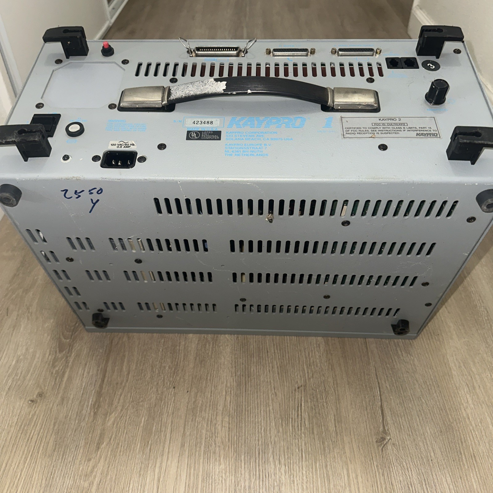 Vintage Kaypro 1 Portable Computer 81-021.
