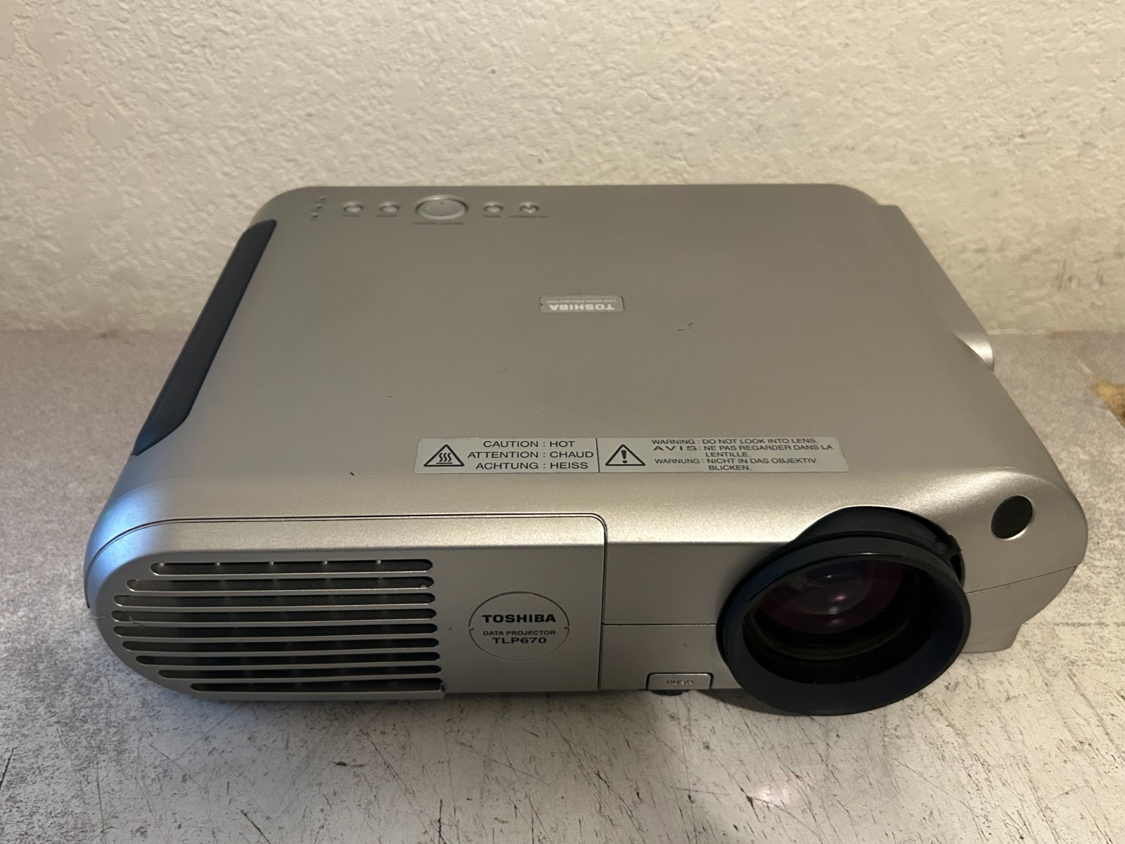 Toshiba TLP670 Data Projector Quick Ship