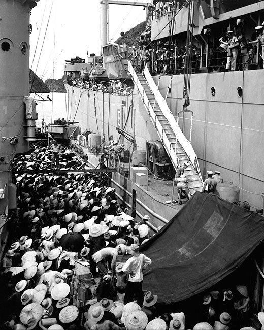 VIETNAM WAR REFUGEES BOARD USS MONTAGUE 11x14 GLOSSY PHOTO PRINT