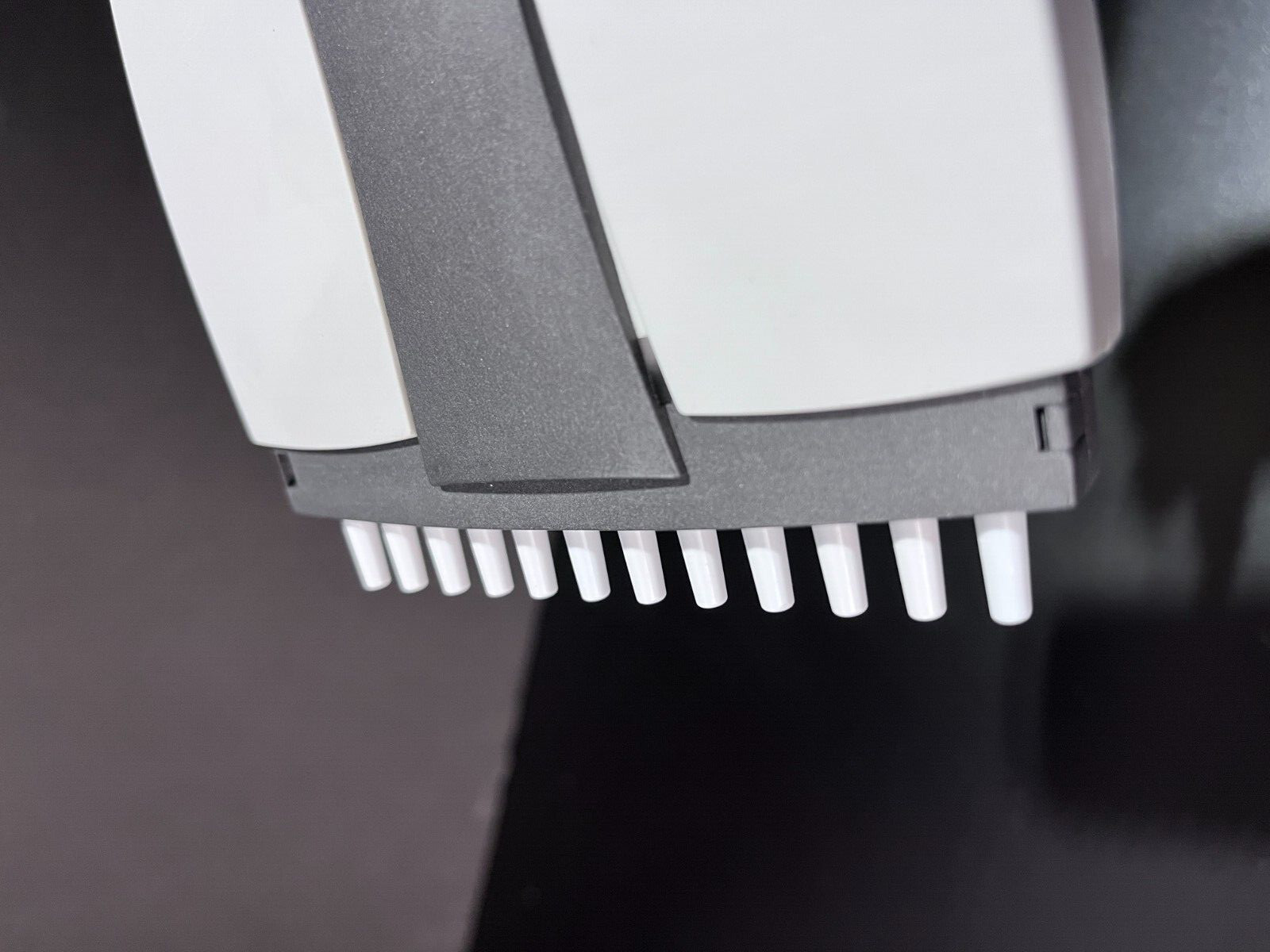 Finnpipette 12 Channel Pipette 50 ul Adjustable Volume