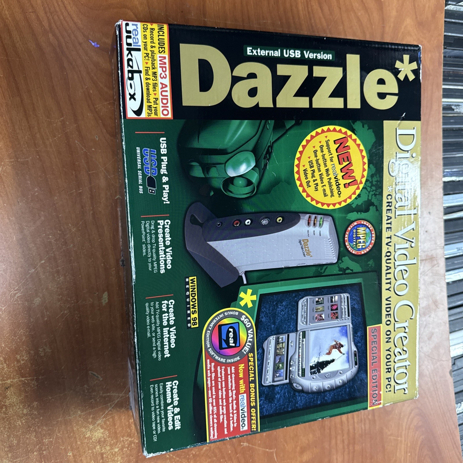 Dazzle Digital Video Creator Editor External USB Version complete with software