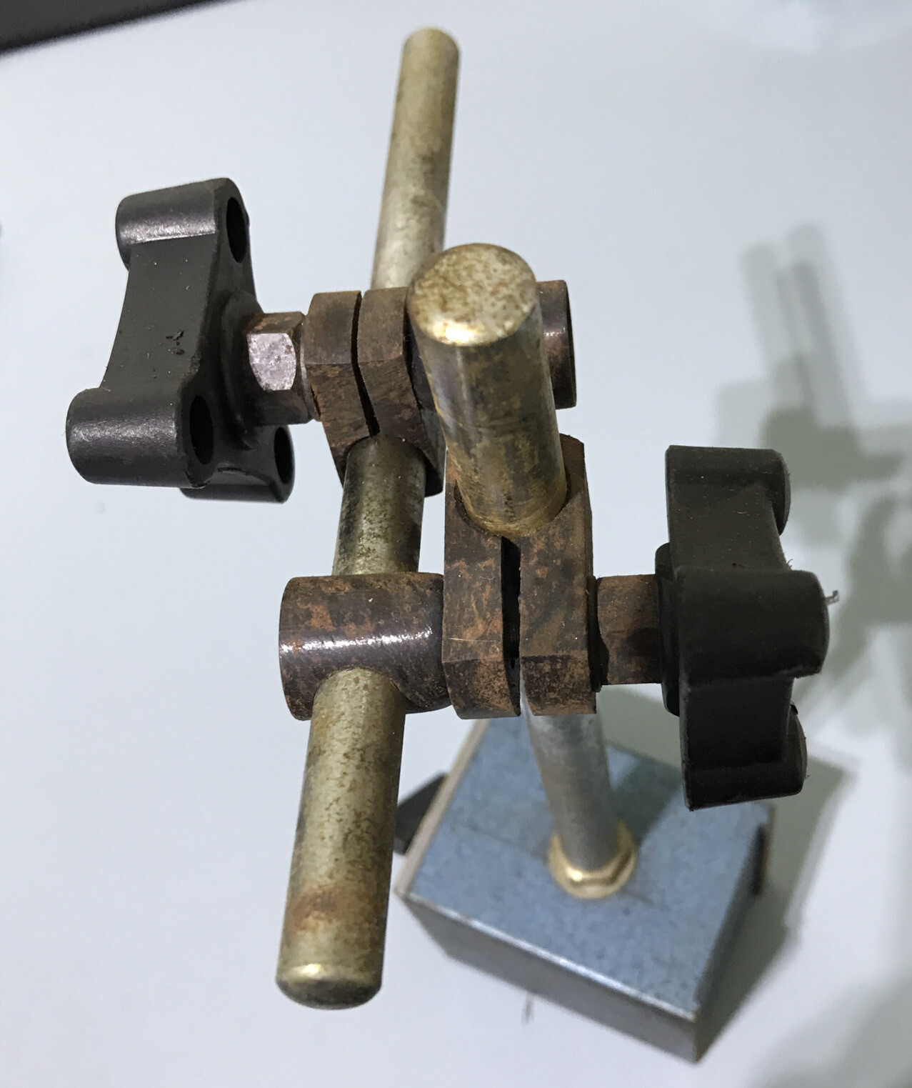 Central Tools Magnetic Base w On/Off Switch