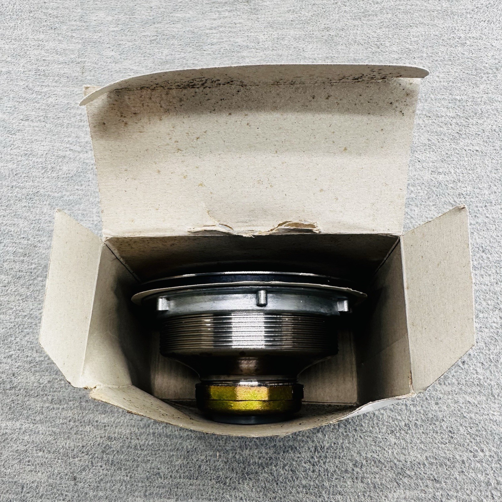 S/S E38-1010 - 4-1/2" Duo Basket Strainer C4