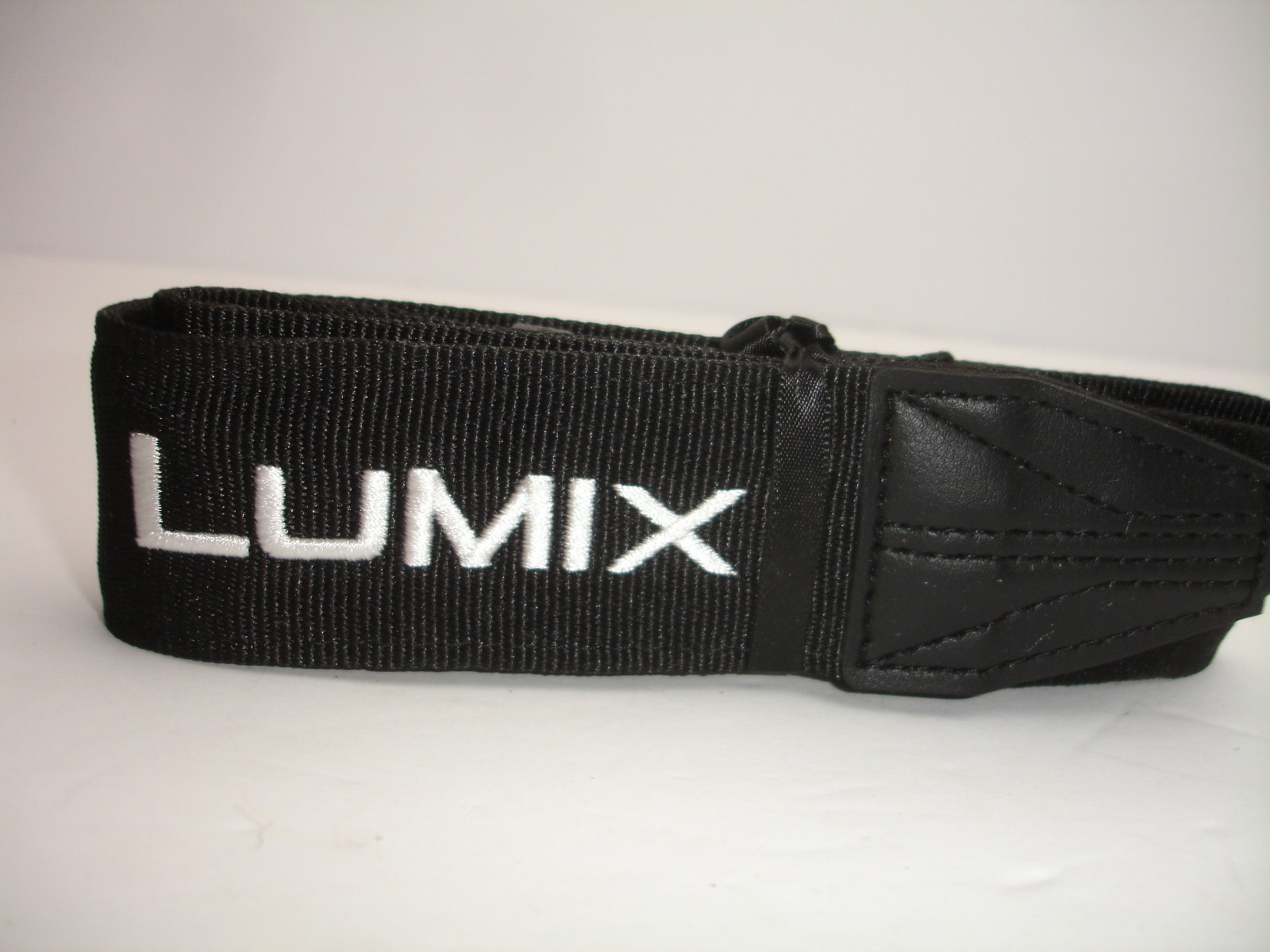 Panasonic LUMIX camera strap  1.5" wide Genuine  NEW c.