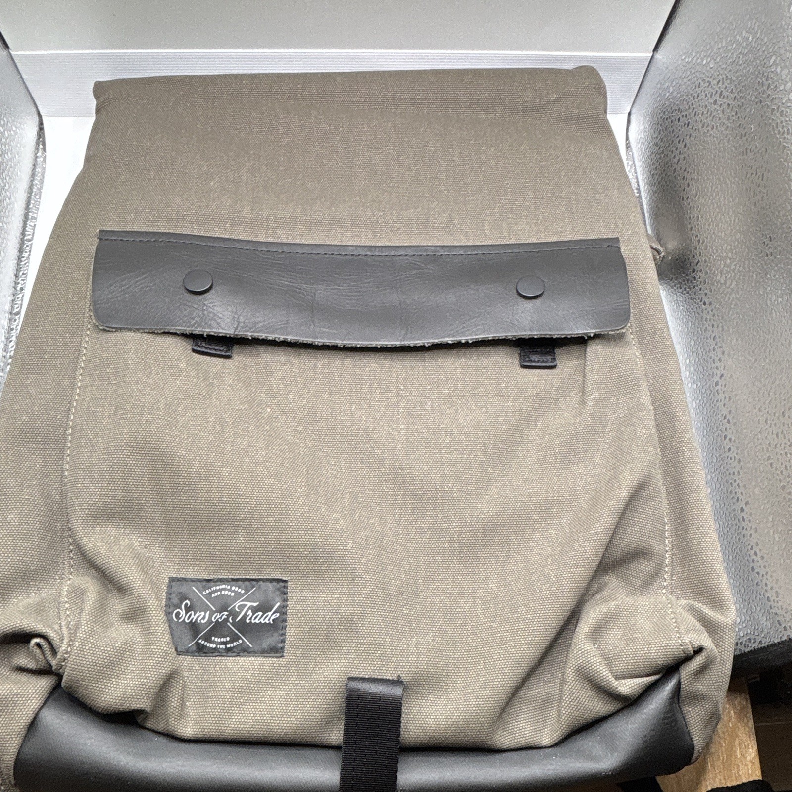 Sons of Trade Canvas/Leather 20L Backpack Green/Black 13" Laptop Snap Never Used