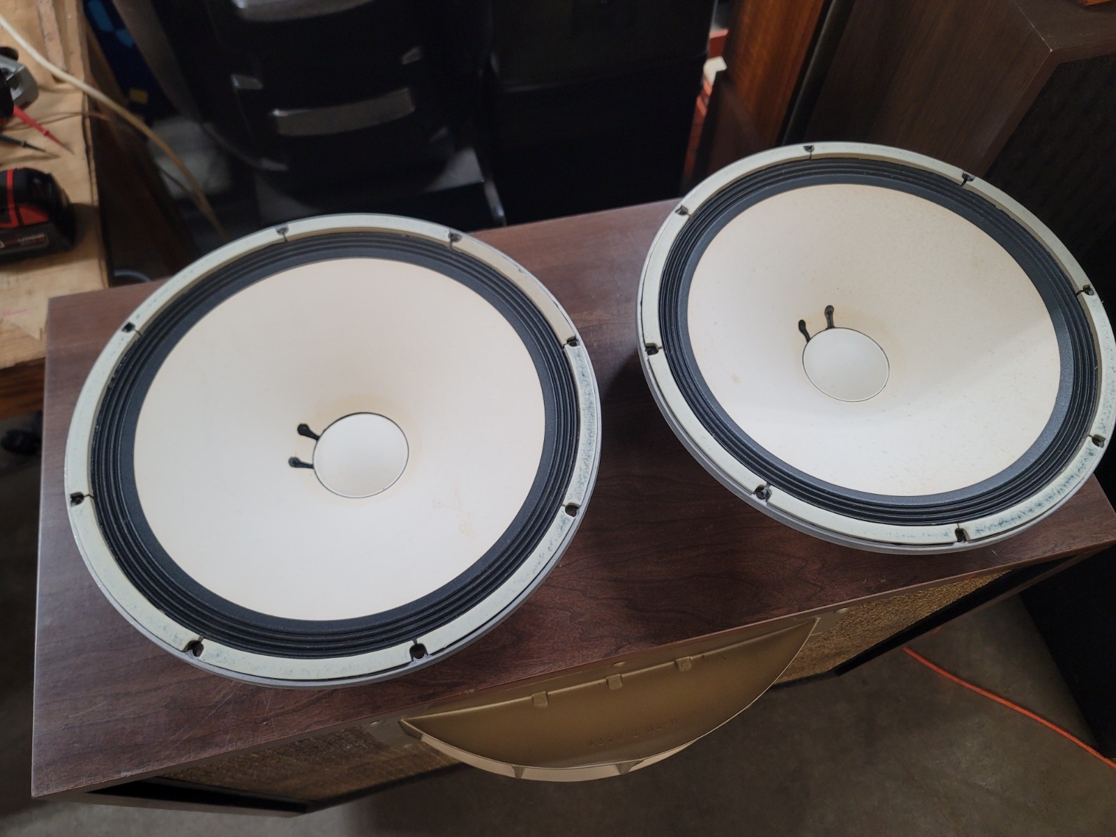 2 Vintage Yamaha JA3803 15 Inch Woofers White Cones AS-IS One Works One is Stuck