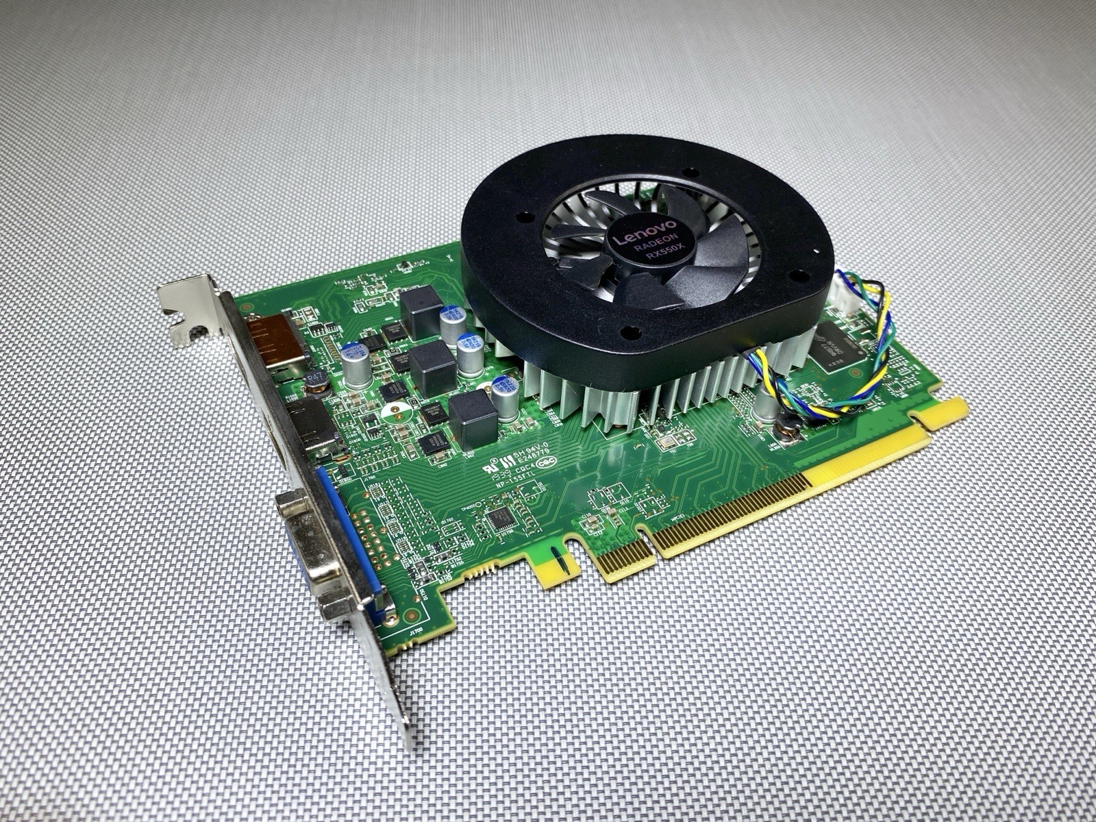 Lenovo AMD Radeon RX550X 4GB GDDR5 Graphics Video Card (01YW869) - Working!