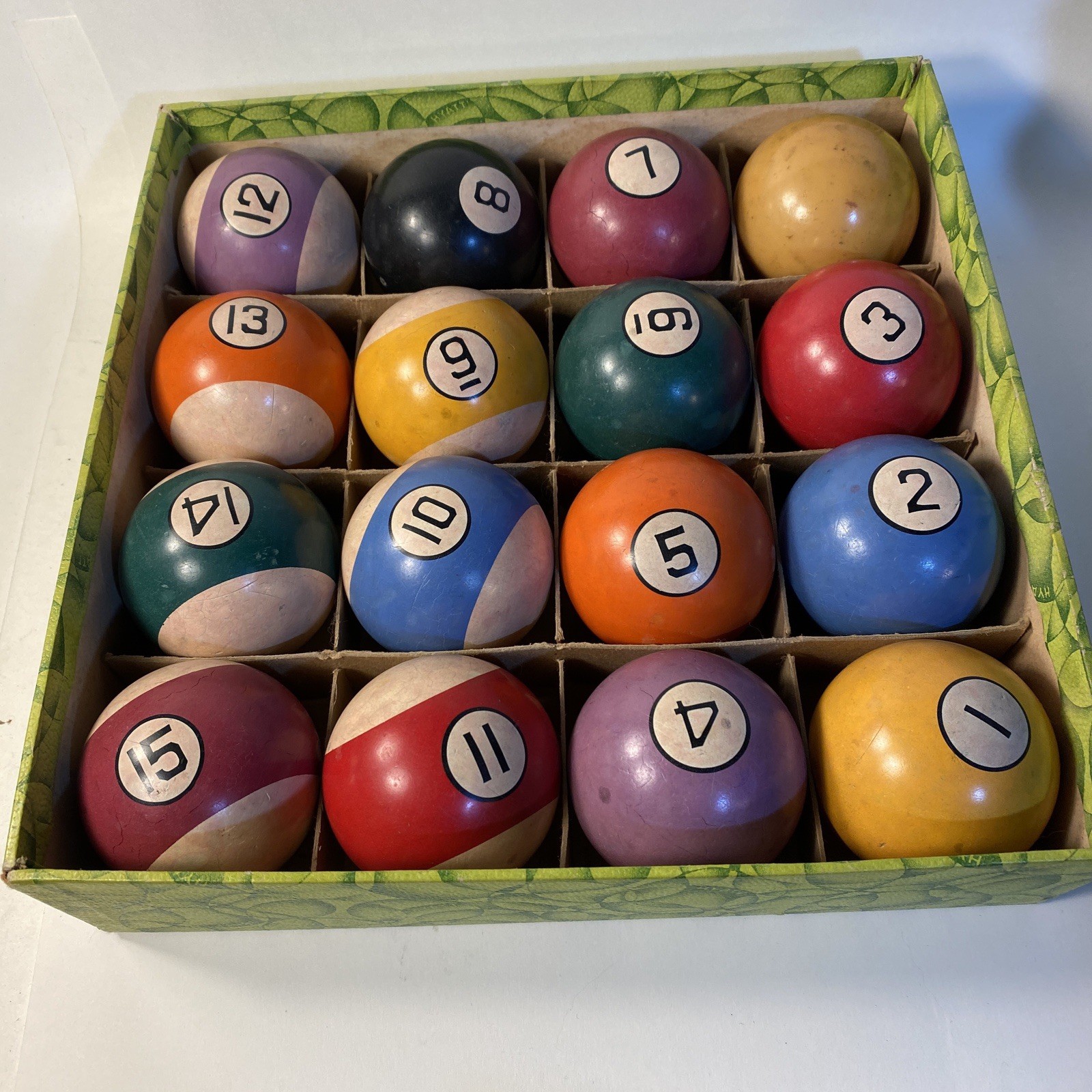 Vintage Hyatt Vitalite Pocket Billiard Balls 2 1/4