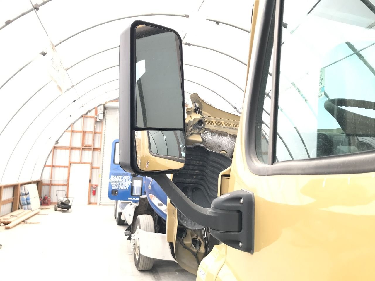 2014-2020 Freightliner CASCADIA POLY Left/Driver Door Mirror - Used