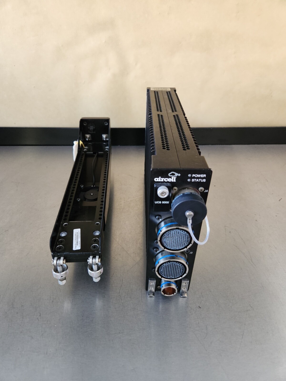 GOGO Aircell UCS-5000 smart router unit. Accepting offers! Working condition.