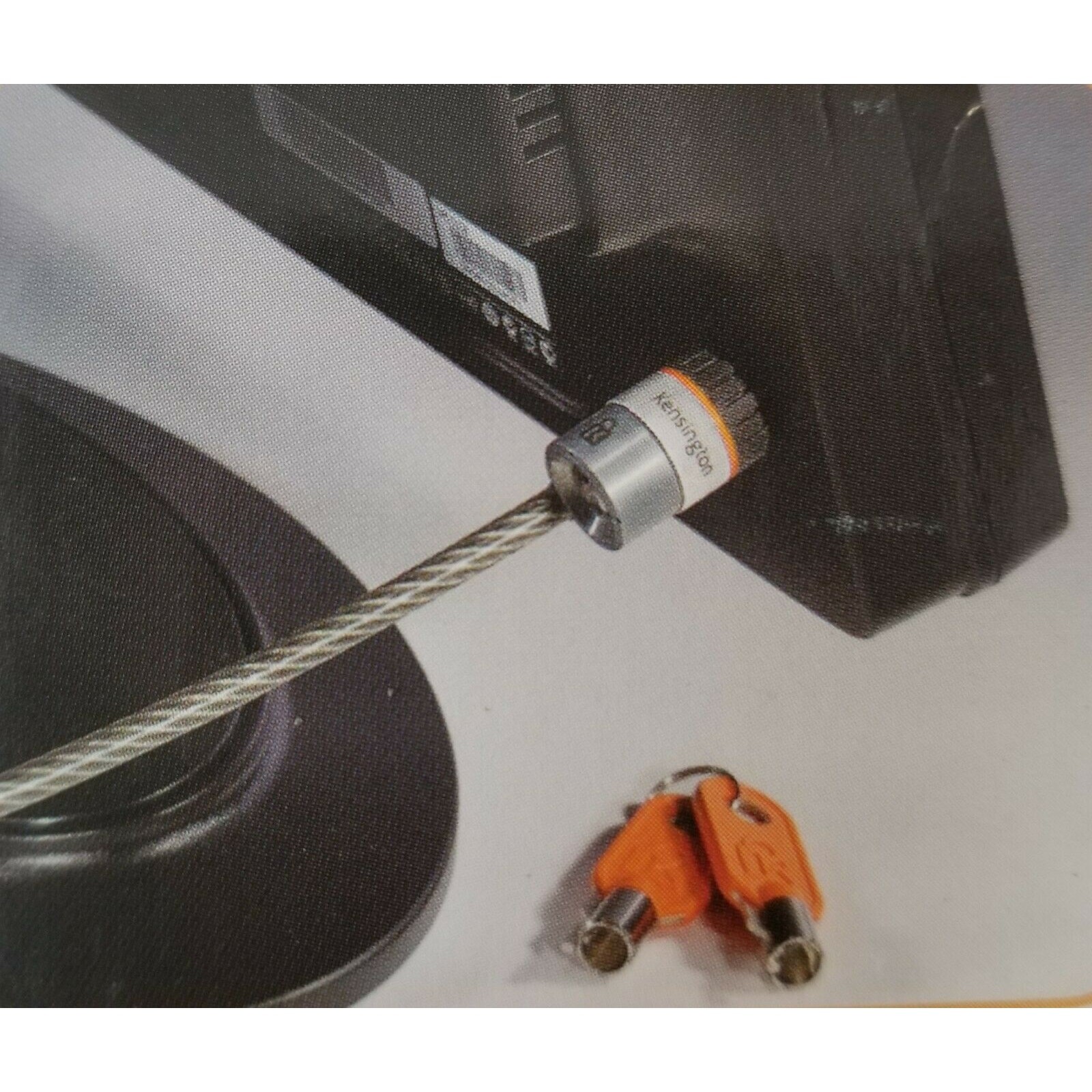 Kensington Laptop Computer Microsaver Security Cable w/Lock Cable Two Keys NEW