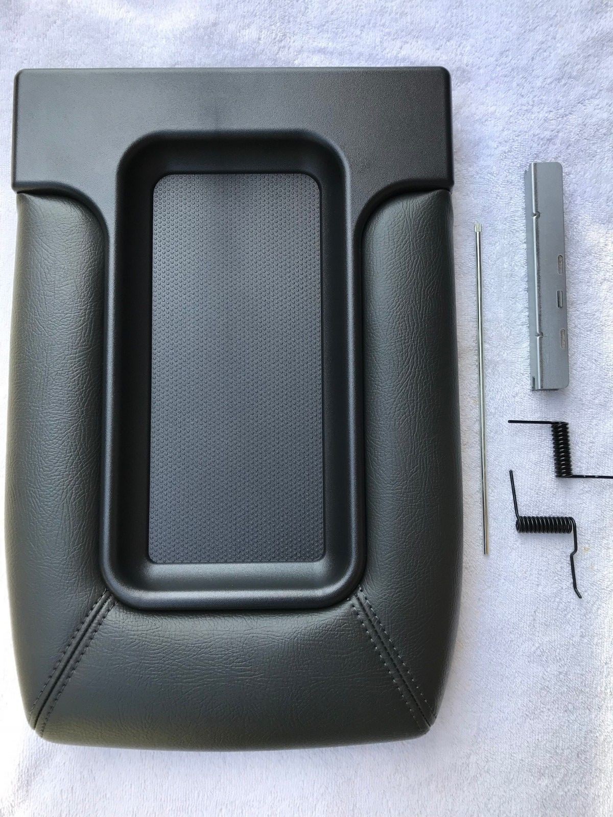 SIERRA CENTER CONSOLE LID ARMREST STORAGE FOLD DOWN JUMP SEAT 99-02 SILVERADO