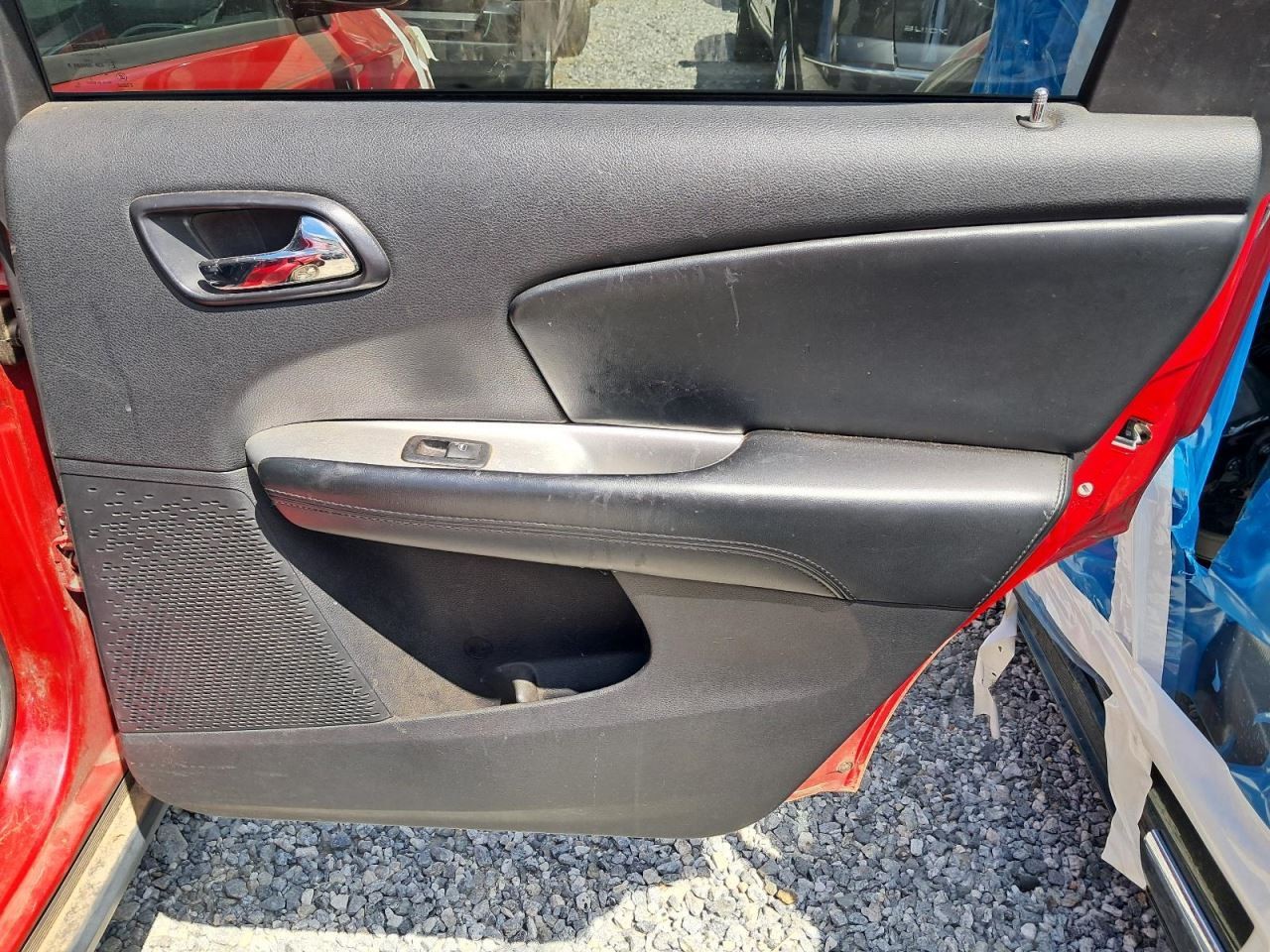 JOURNEY 2015 Glove Box 4772849